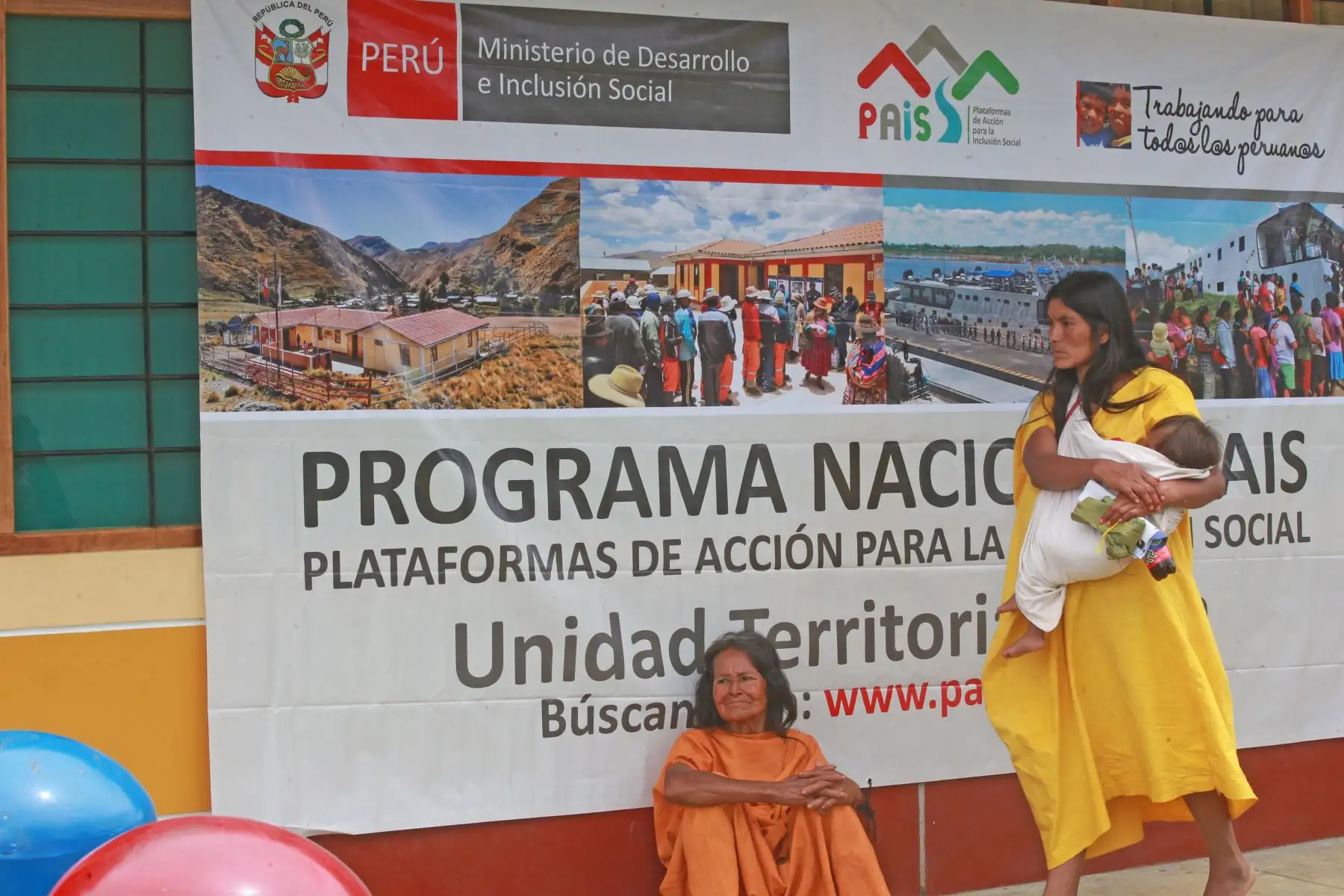 MAZAMARI-PERÚ-ENERO-26. Jorge Meléndez, Ministro de Desarrollo e Inclusión Social, inauguró Tambos en el centro poblado Cubantina, en el Vraem. Foto: ANDINA/Jhony Laurente