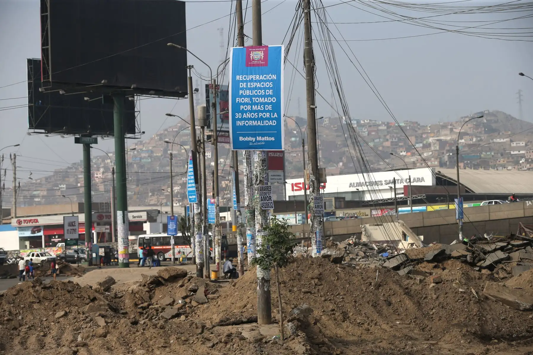 LIMA-PERÚ-ENERO-27. Refuerzan resguardo policial en alrededores de exterminal terrestre de Fiori. Foto: ANDINA/Norman Córdova