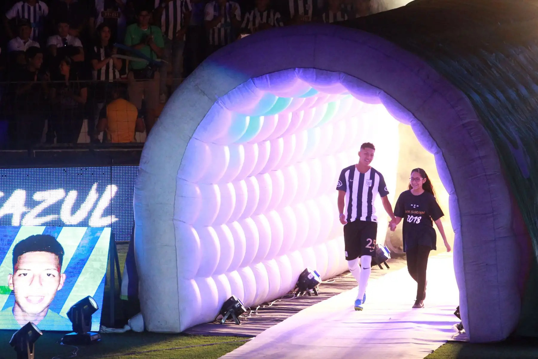 Alianza Lima presenta su nuevo equipo Foto: ANDINA/Dante Zegarra