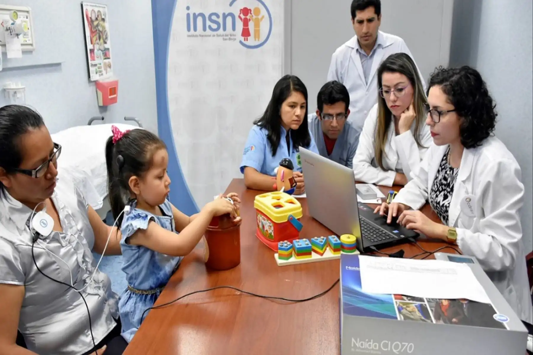 Pequeñas con sordera congénita comienzan a oír gracias a implantes cocleares. Foto: Andina/Difusión