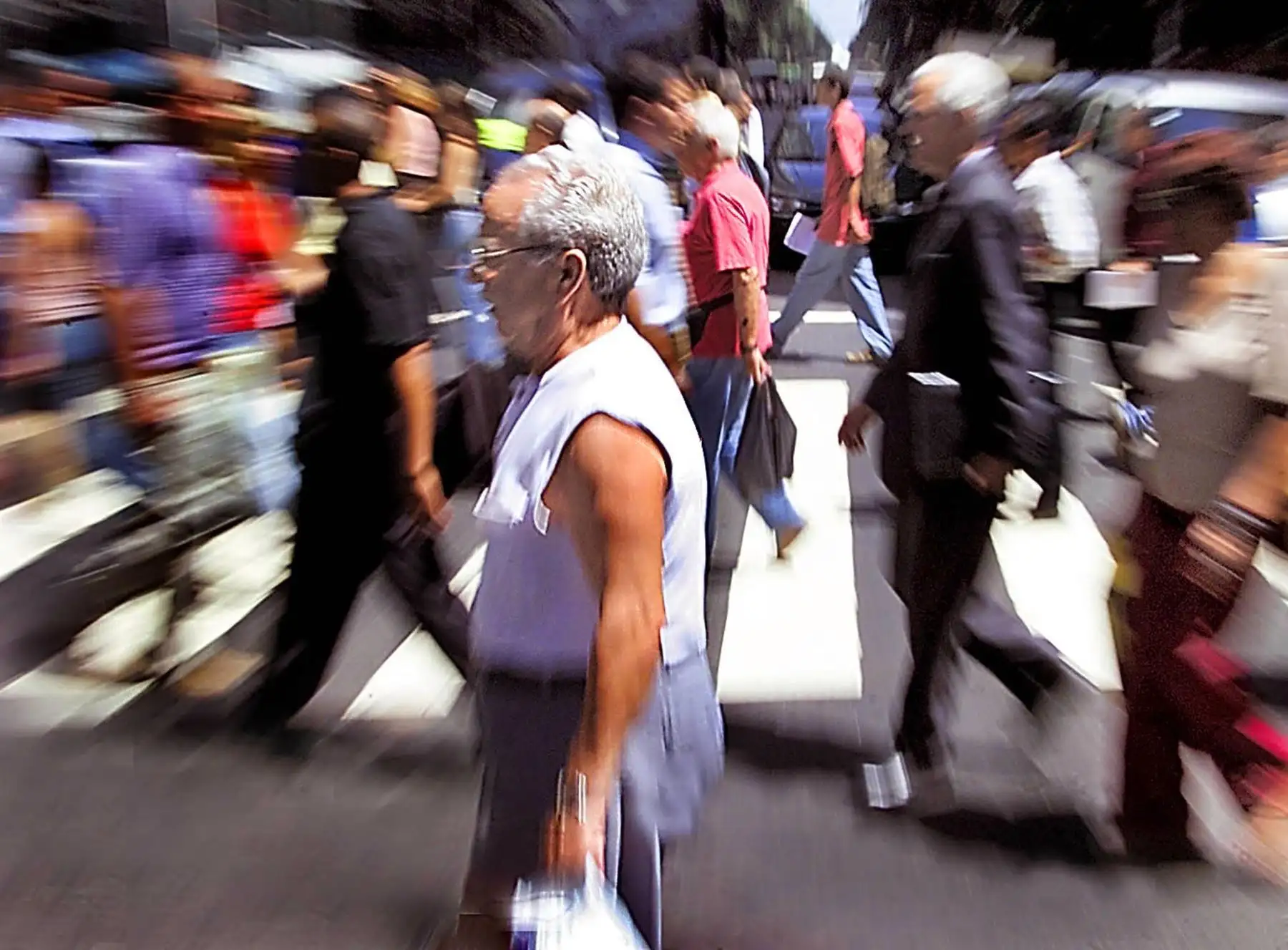 La esperanza de vida al nacer actualmente es de unos 72 años, y llegará a los 77 año al 2050. Pero si se consideran solo los países más desarrollados, la cifra es 85 años. Foto: AFP