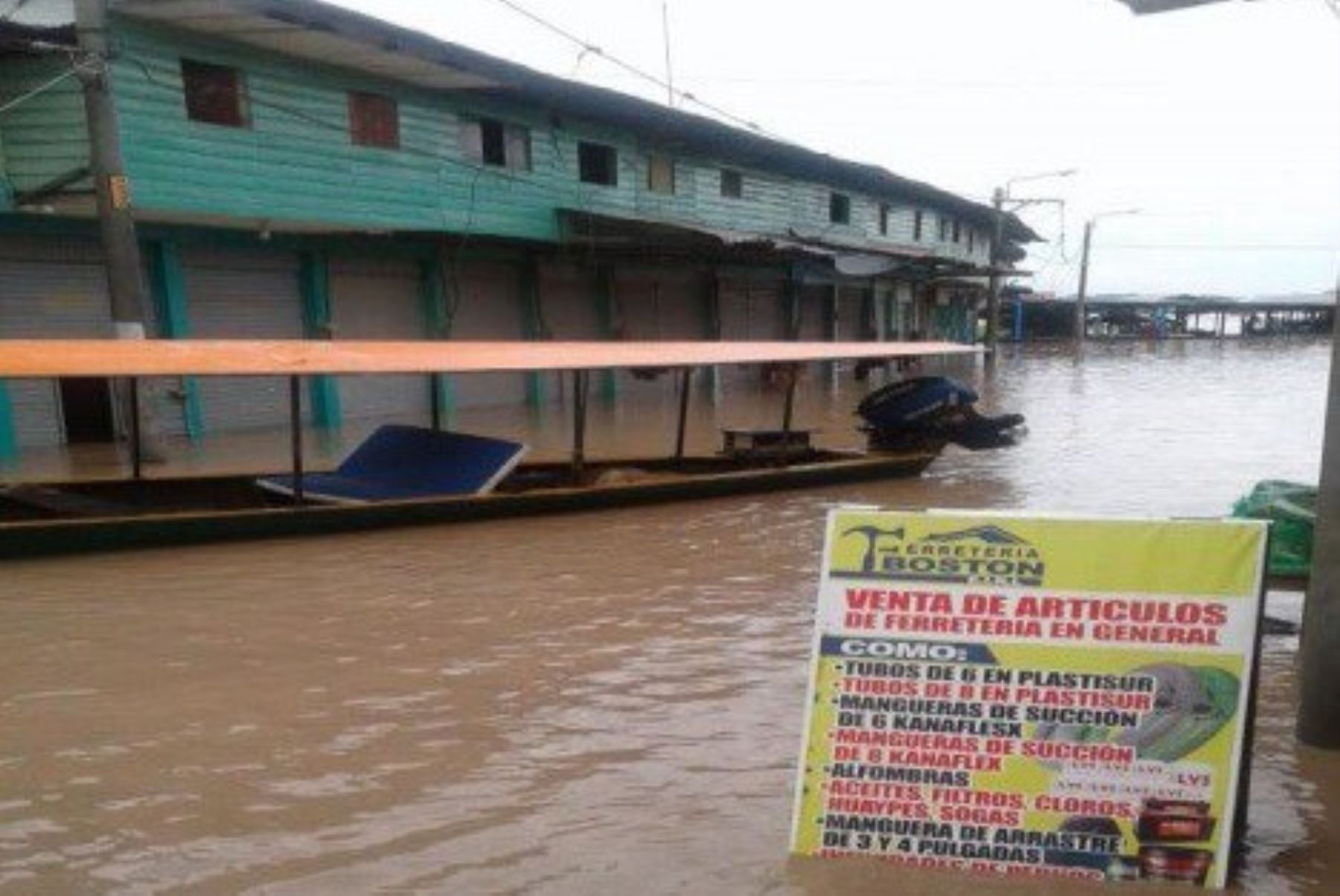 Más de 40 viviendas inundadas por crecida del río Madre de Dios.