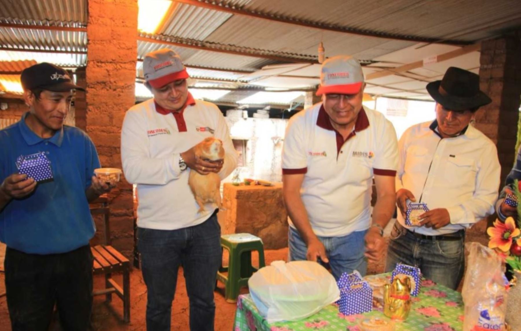 familias del distrito de San Andrés de Tupicocha, provincia de Huarochirí, región Lima, trabajan con tecnologías productivas y desarrollan emprendimientos rurales inclusivos con el proyecto Haku Wiñay