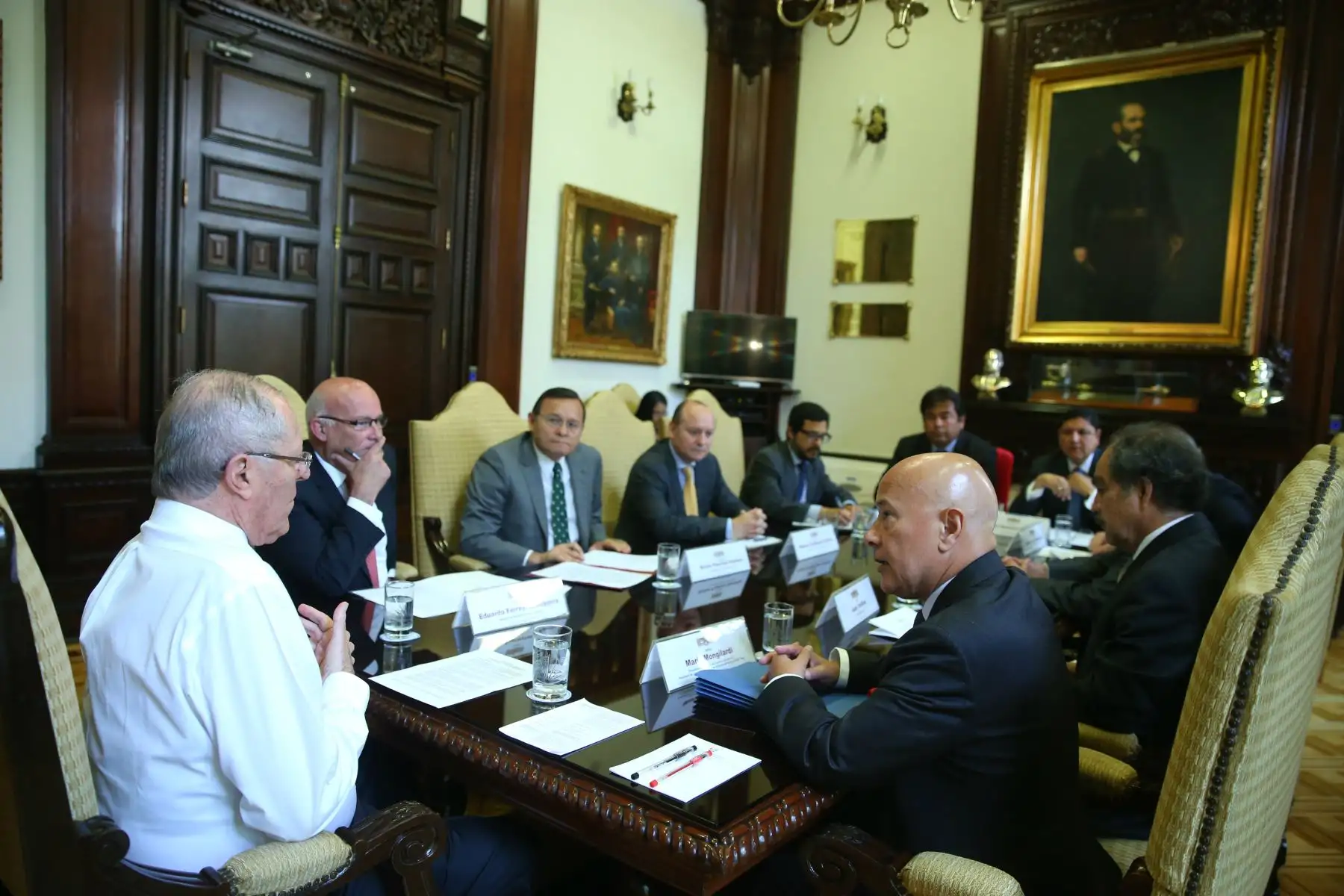 Presidente Kuczysnki se reúne con miembros del Consejo Empresarial de Alianza del Pacifico.