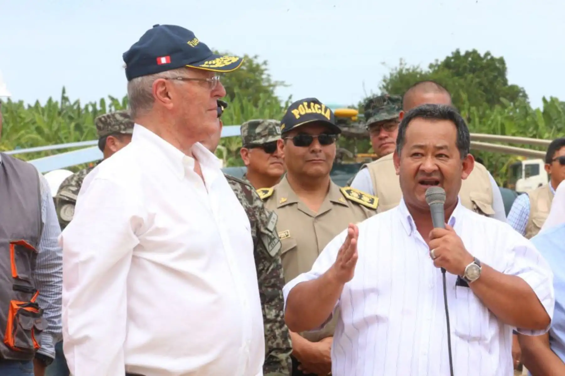 Presidente de la República, Pedro Pablo Kuczynski, supervisa las obras de limpieza y encauzamiento del río Zarumilla en Tumbes.