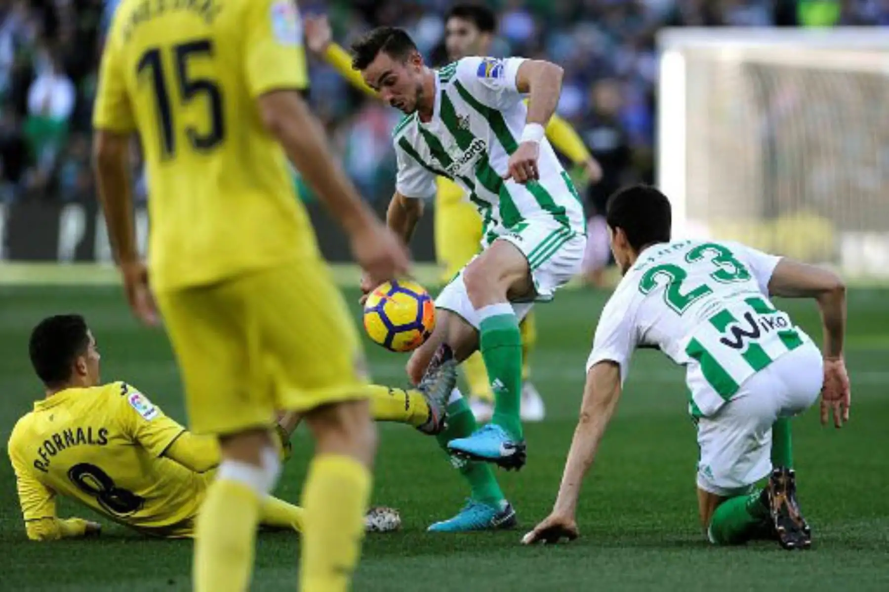 Partido de fútbol de la liga española entre Real Betis y Villarreal CF en Sevilla.Foto:AFP