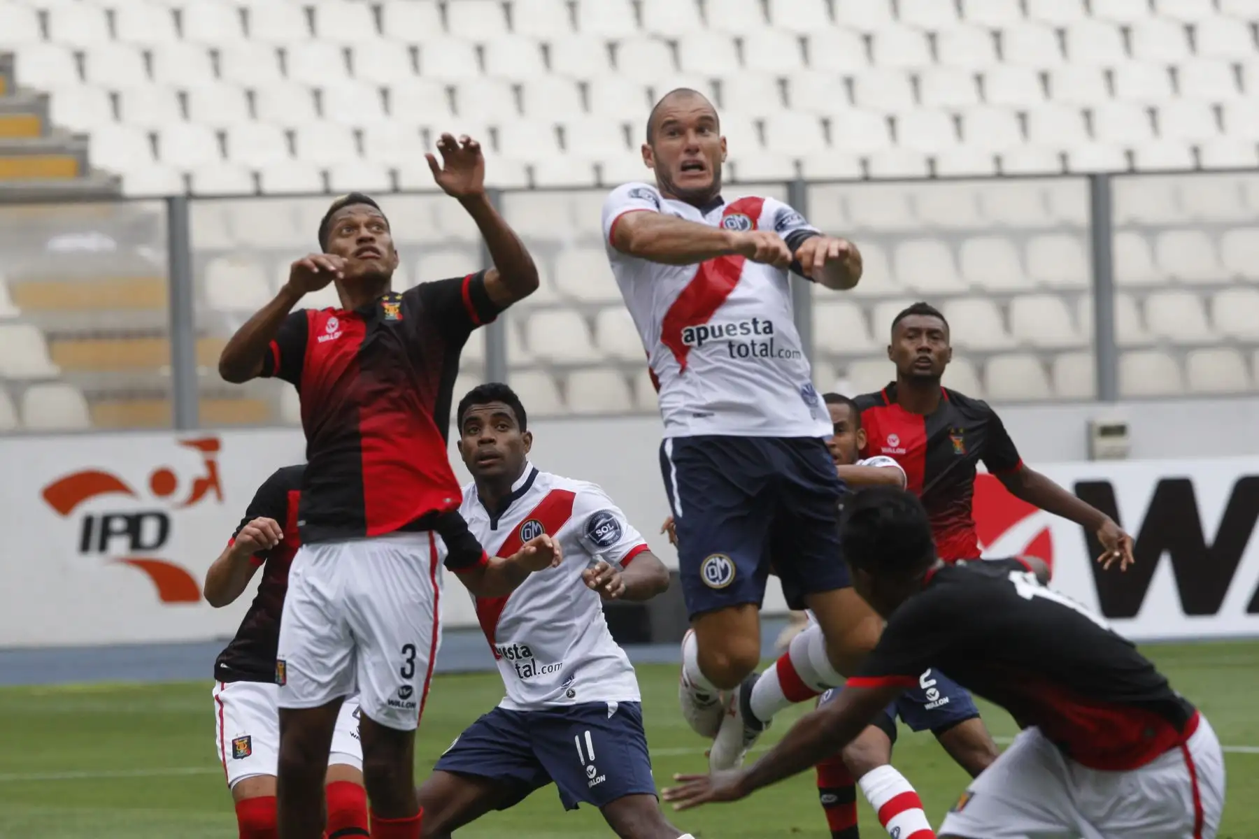 LIMA-PERÚ-FEBRERO-03. Deportivo Municipal pierde 3 a 1 frente  a Melgar el Torneo de Verano. Foto: ANDINA/Eddy Ramos.