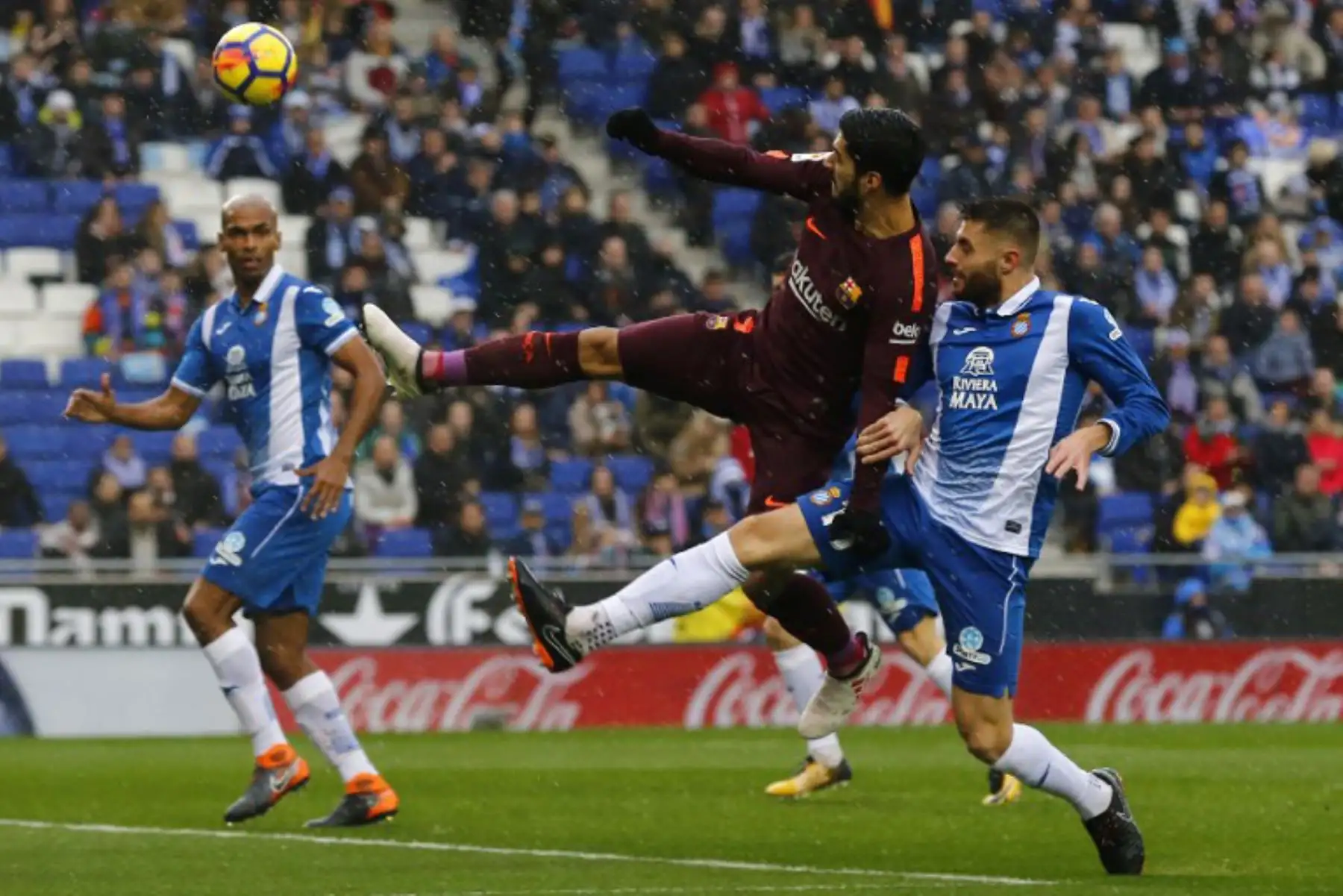 Partido de fútbol de la liga española entre RCD Espanyol y FC Barcelona.Foto: AFP