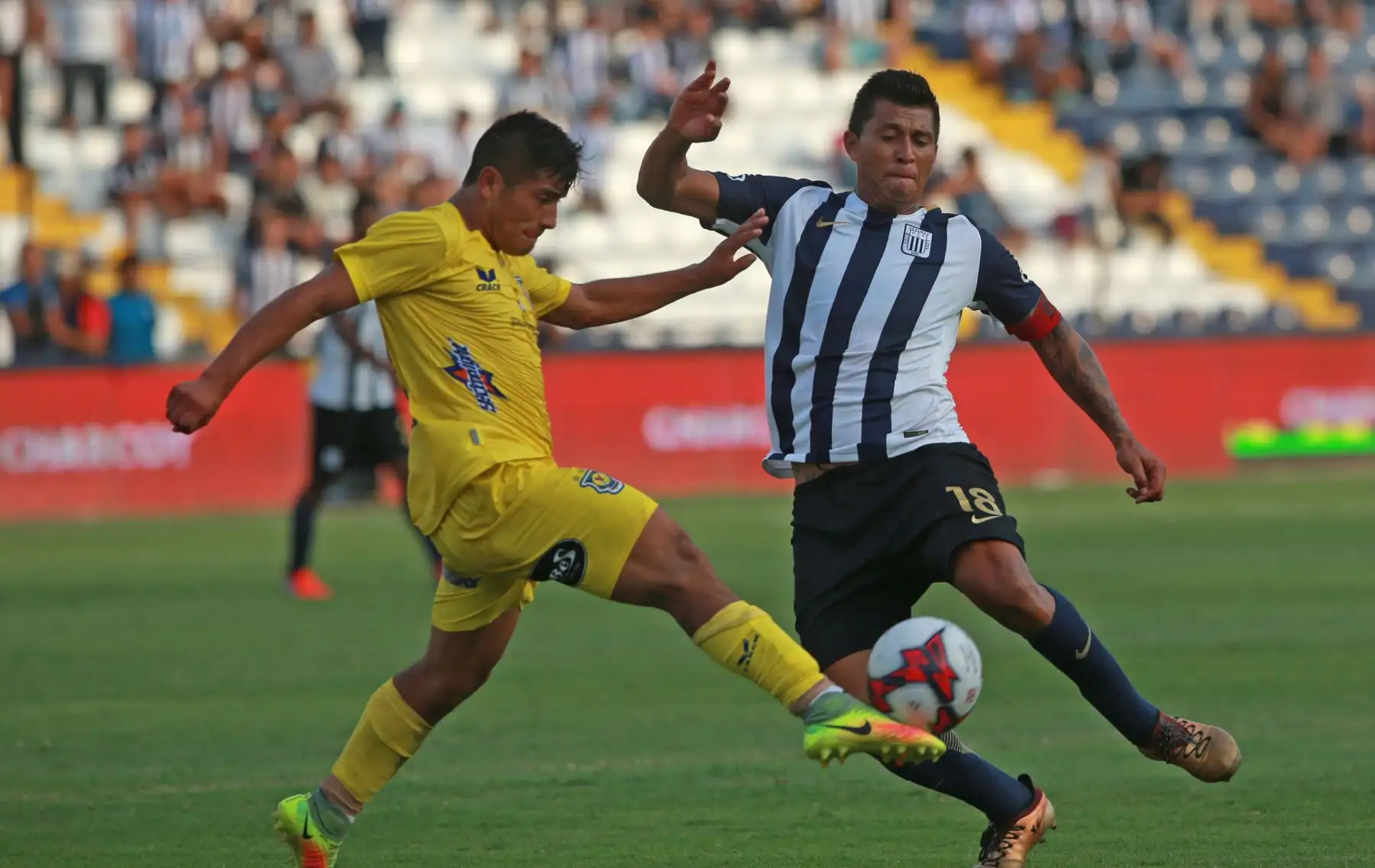 LIMA-PERÚ-FEBRERO-04.Partido por el torneo de verano Alianza Lima 1 vs Comerciantes Unidos 1, en el estadio Alejandro Villanueva. Foto:ANDINA/ Jhony Laurente