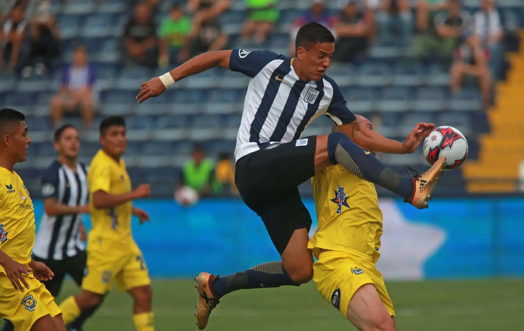 LIMA-PERÚ-FEBRERO-04.Partido por el torneo de verano Alianza Lima 1 vs Comerciantes Unidos 1, en el estadio Alejandro Villanueva. Foto:ANDINA/ Jhony Laurente
