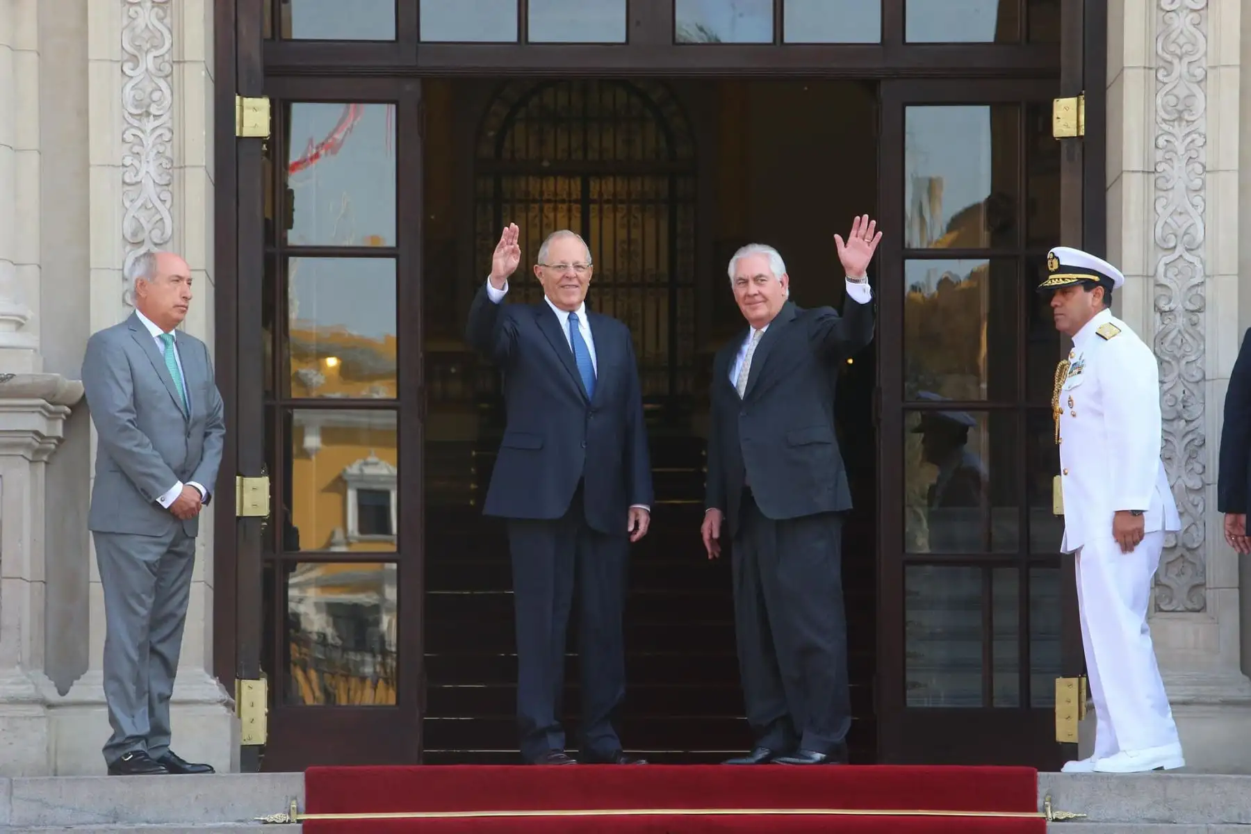 Presidente Pedro Pablo Kuczynski y secretario de Estado de Estados Unidos, Rex Tillerson.
