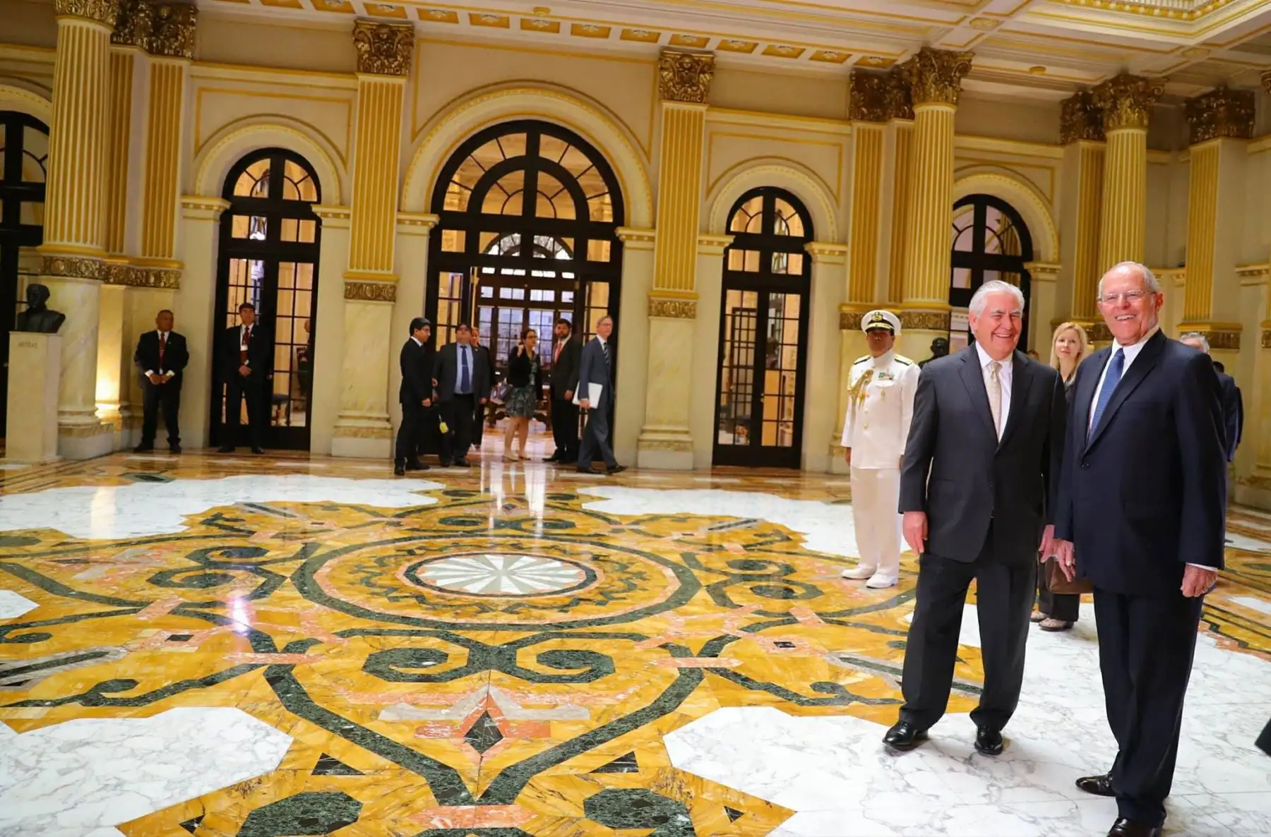 El presidente Pedro Pablo Kuczynski se reúne con el secretario de Estado de Estados Unidos, Rex Tillerson. Foto: ANDINA/ Prensa Presidencia