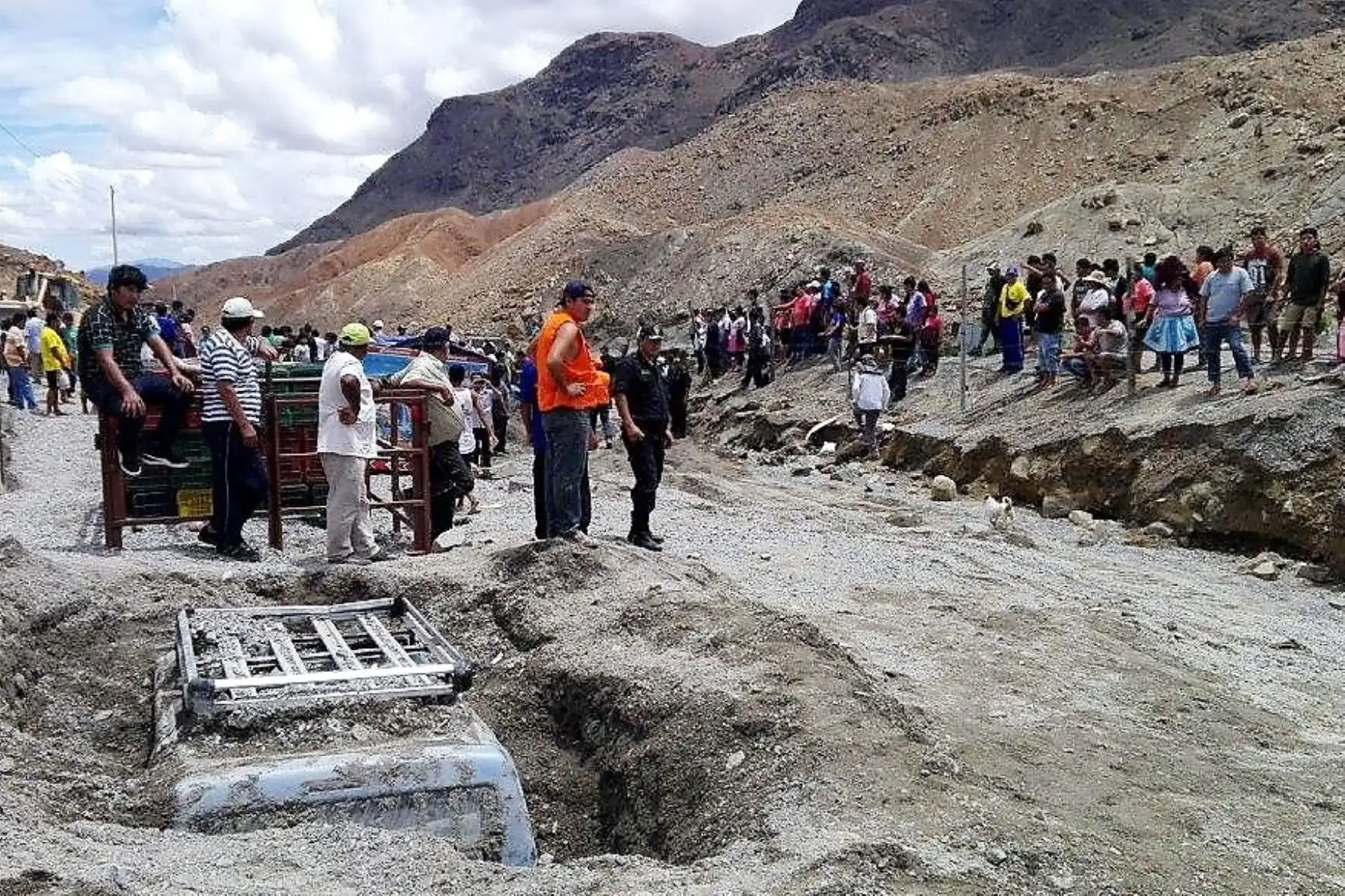 Reabren tránsito en vía Huaraz-Casma afectada por deslizamiento. ANDINA