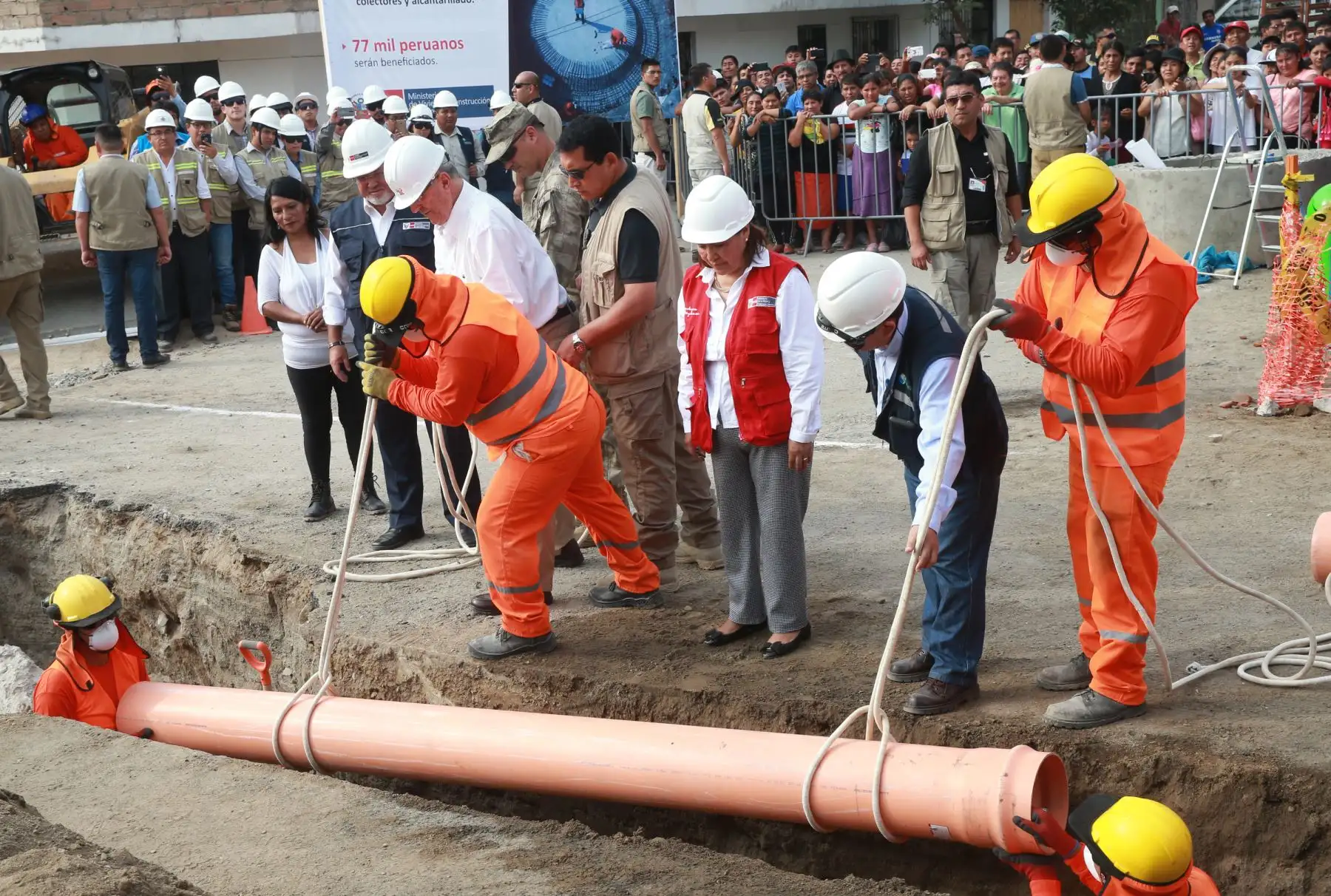 Obras de redes de agua potable en Lima.Foto:  ANDINA/Norman Córdova.
