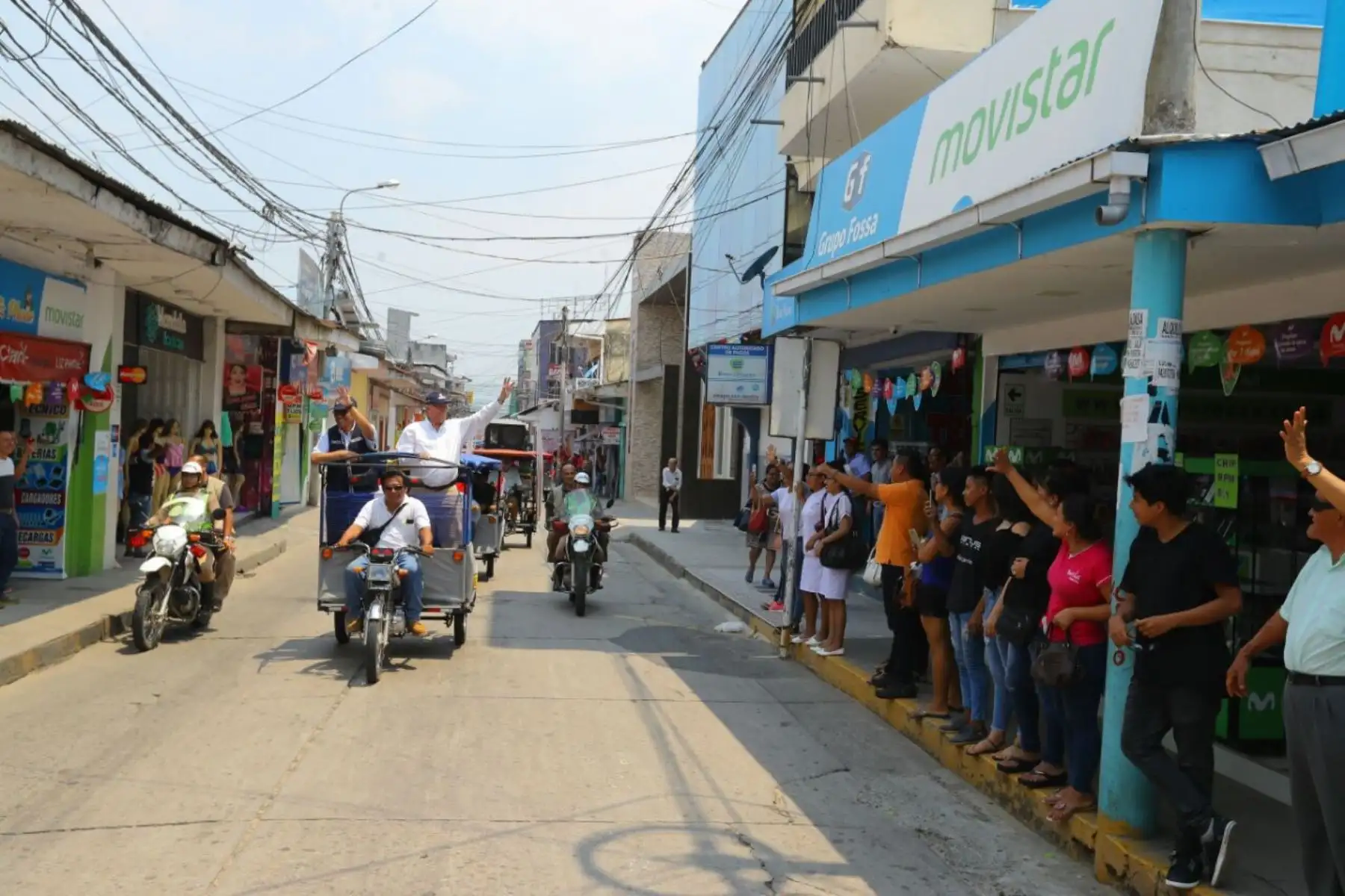 Presidente Kuczynski se desplazó en mototaxi por las calles de Tarapoto (región San Martín) hasta el Hospital Tarapoto.  Foto: ANDINA/Prensa Presidencia