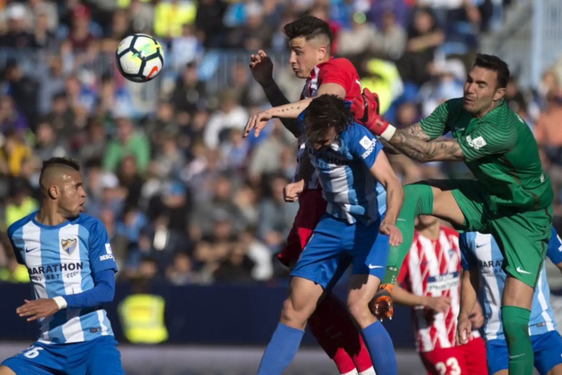 Partido de fútbol de la liga española entre el Málaga CF y el Club Atlético de Madrid en el estadio La Rosaleda.Foto:AFP