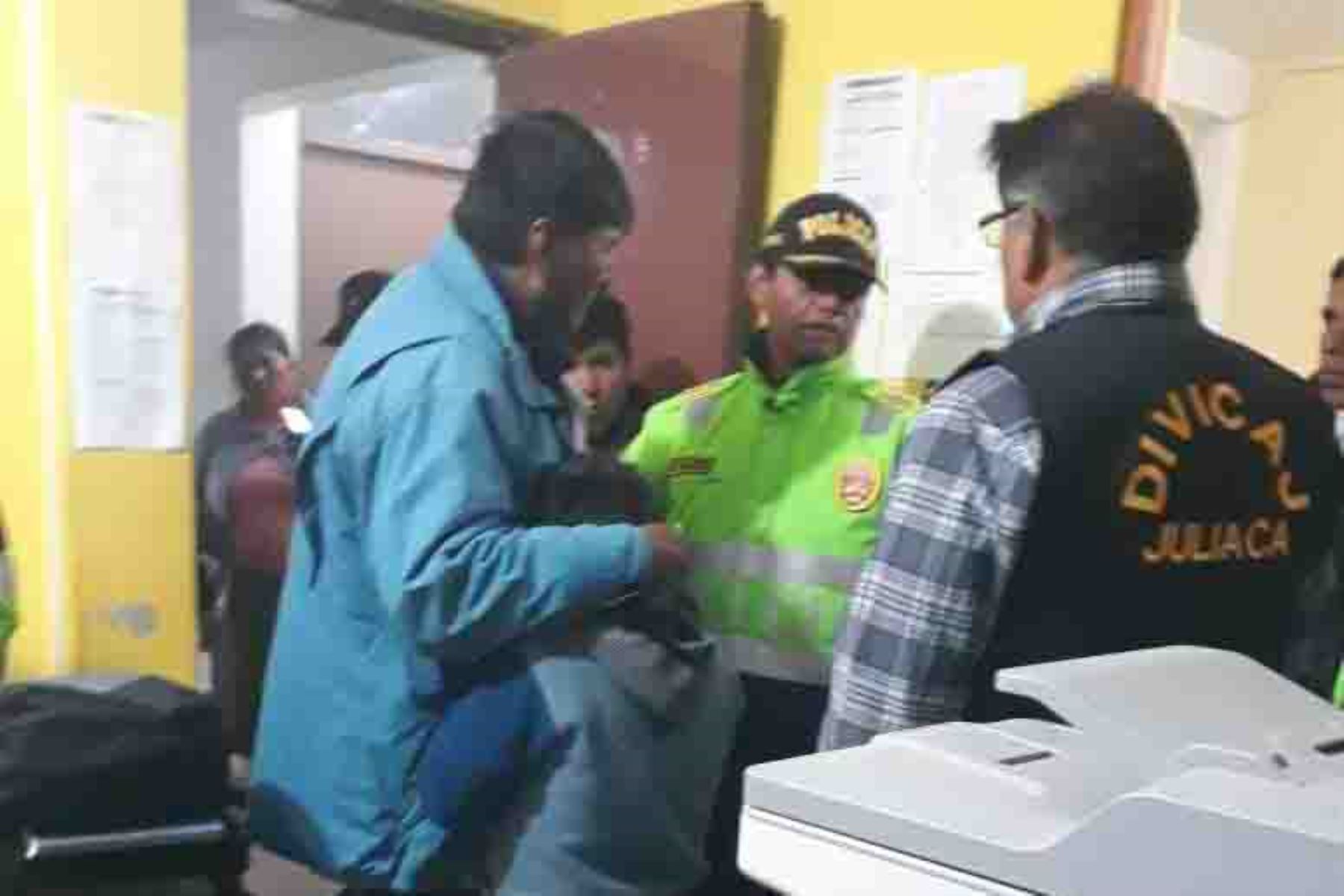 Gracias a la reacción inmediata de la Policía Nacional del Perú (PNP) se logró ubicar en menos de tres horas a un menor reportado como desaparecido en las inmediaciones de la plaza principal del distrito de Huancané, en la región Puno.