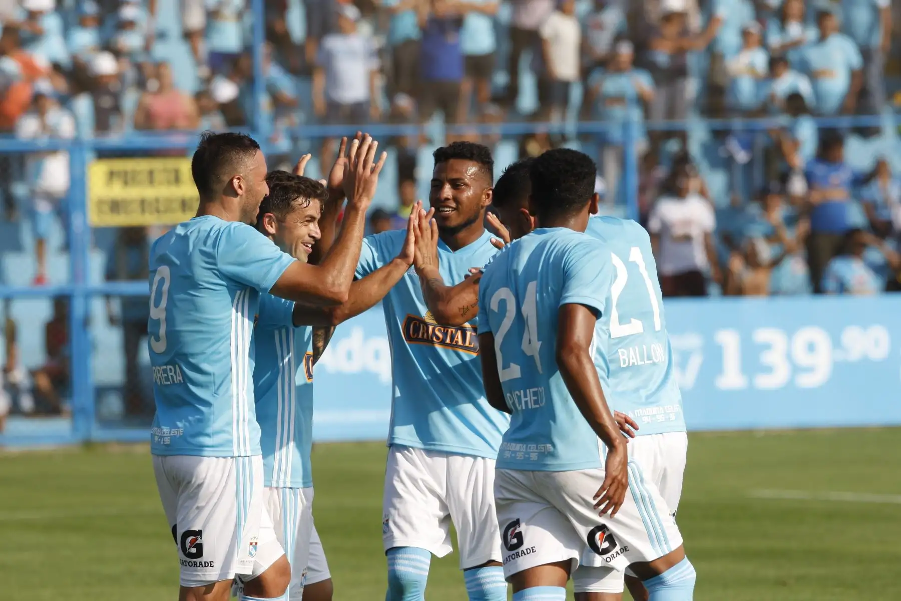 LIMA- PERÚ- FEBRERO 11. Sporting Cristal goleó 4-1 a Sport Rosario por el Torneo de Verano. Foto: ANDINA/Eddy Ramos.