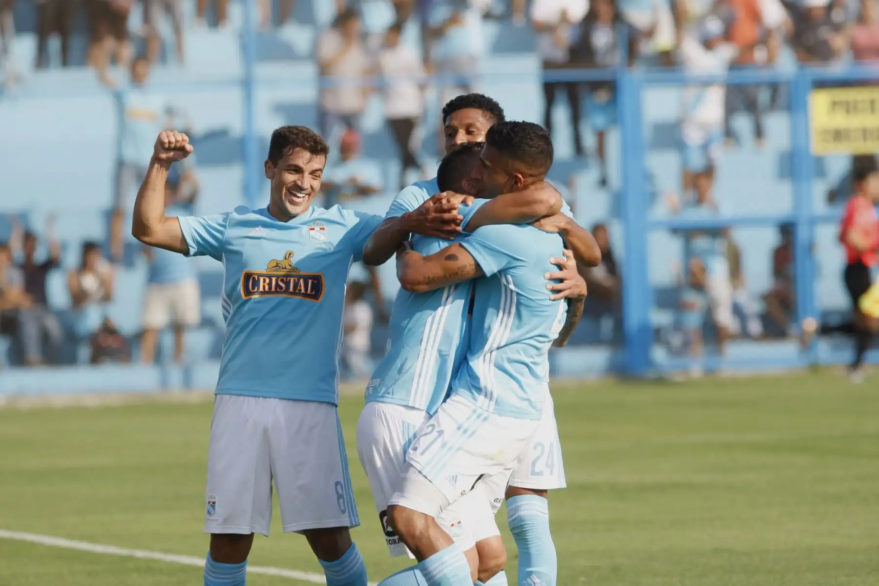 LIMA- PERÚ- FEBRERO 11. Sporting Cristal goleó 4-1 a Sport Rosario por el Torneo de Verano. Foto: ANDINA/Eddy Ramos.