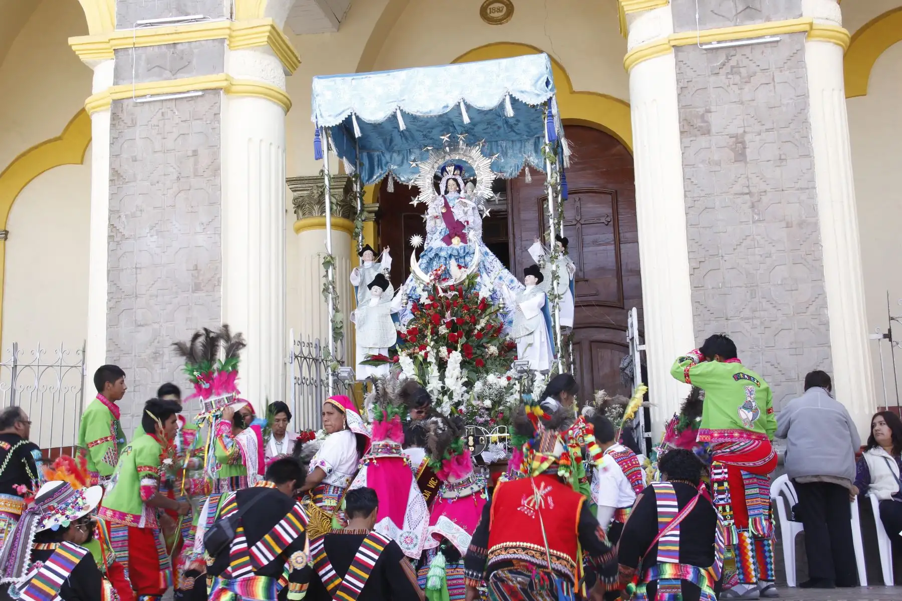 Virgen de la Candelaria: autoridades y población participan de solemne misa y procesión. ANDINA