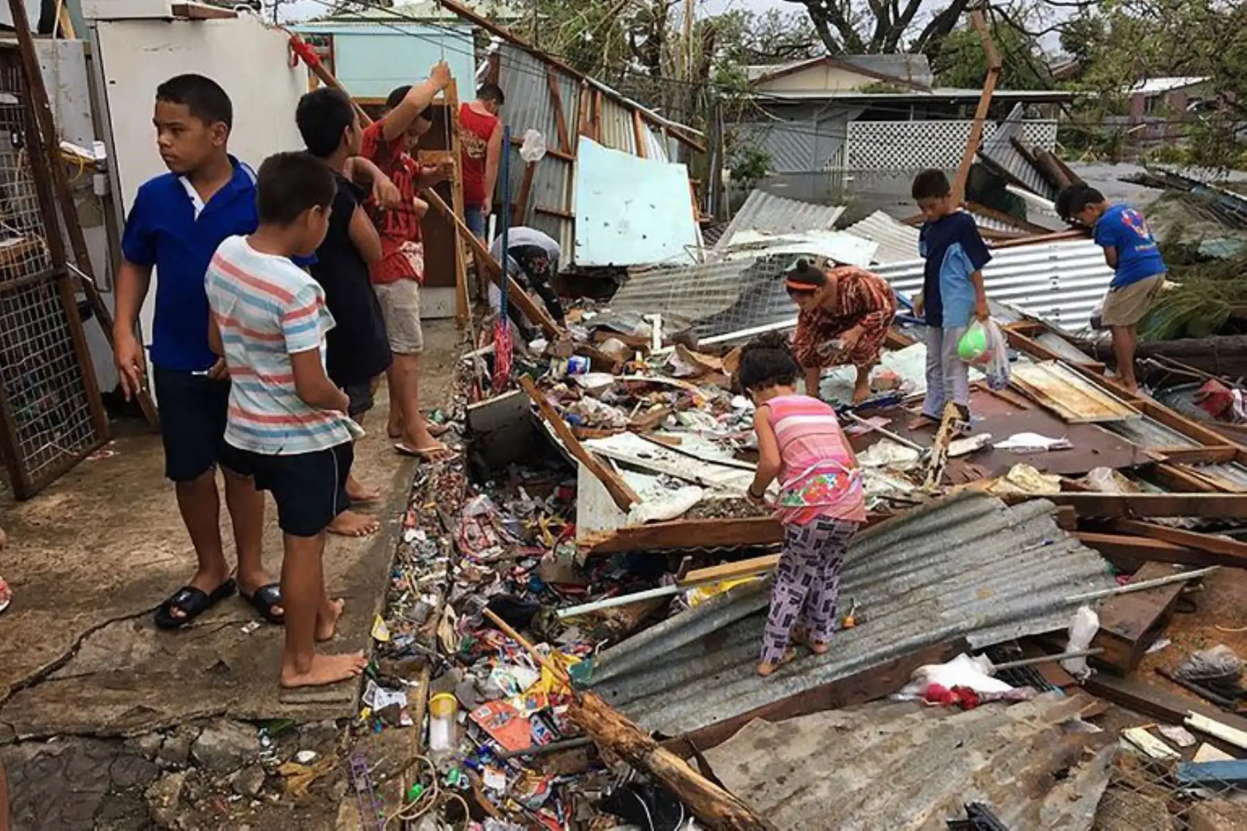El ciclón Gita dejo inundaciones y daños en Nuku