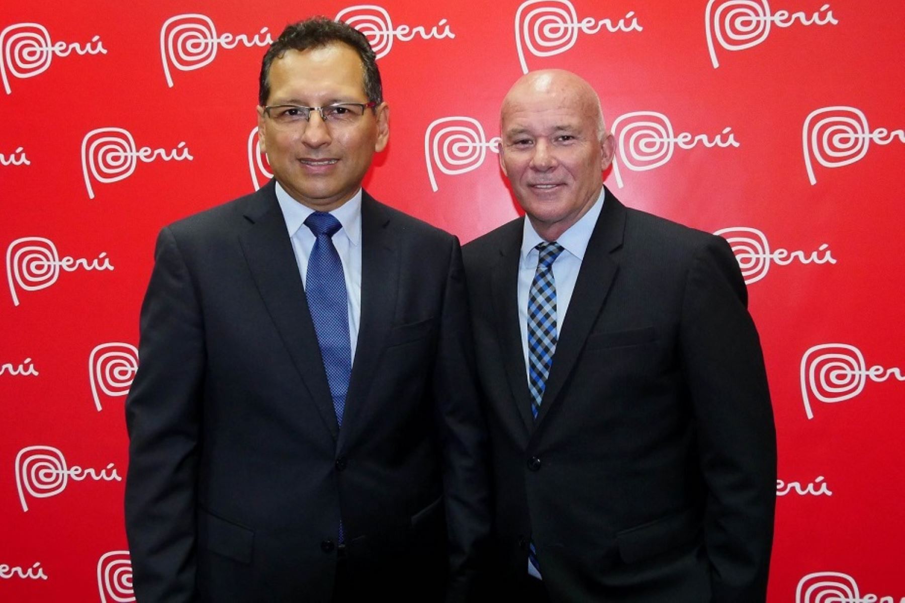 Consejero Comercial de Perú en Australia, Mario Vargas Díaz y el ministro de Comercio Exterior y Turismo, Eduardo Ferreyros (derecha). Foto: Cortesía Mincetur.