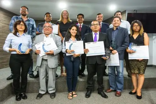 Periodistas fueron premiados por sus trabajos. Foto: Difusión
