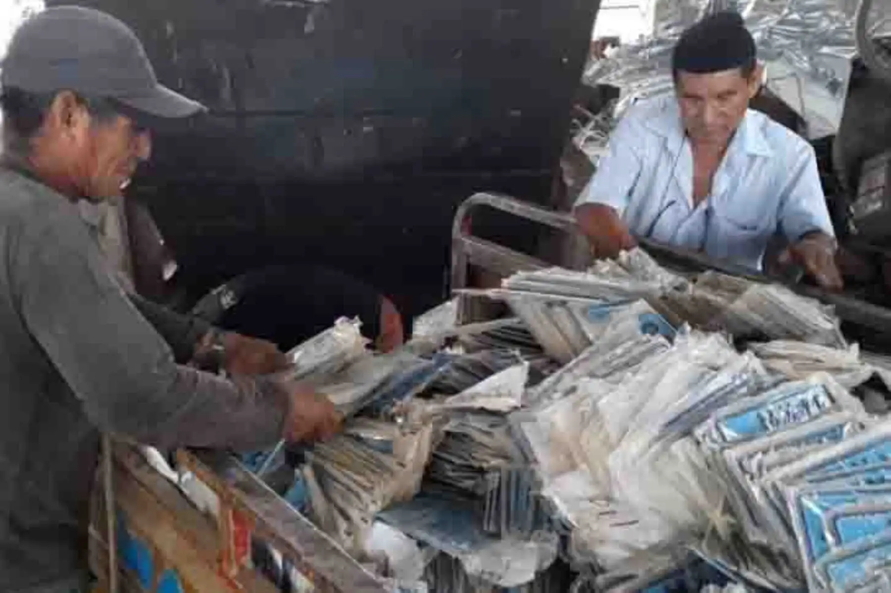 La dirección regional de Transportes y Comunicaciones San Martín (DRTC-SM) dispuso la destrucción de más de 20,000 placas de rodaje, devueltas por los usuarios que realizaron trámites para obtener una nueva placa de rodaje y otras que no fueron recogidas a tiempo.