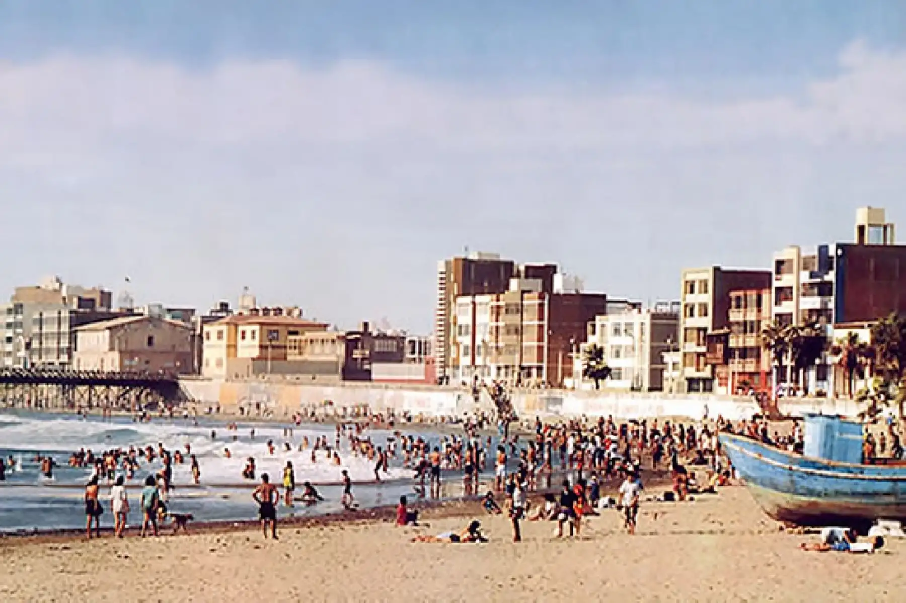 Festival del cebiche y de caballitos de totora se realiza en balneario de Pimentel