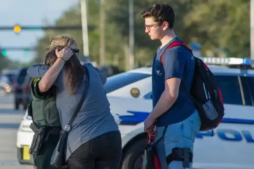 Tiroteo en escuela en Florida.