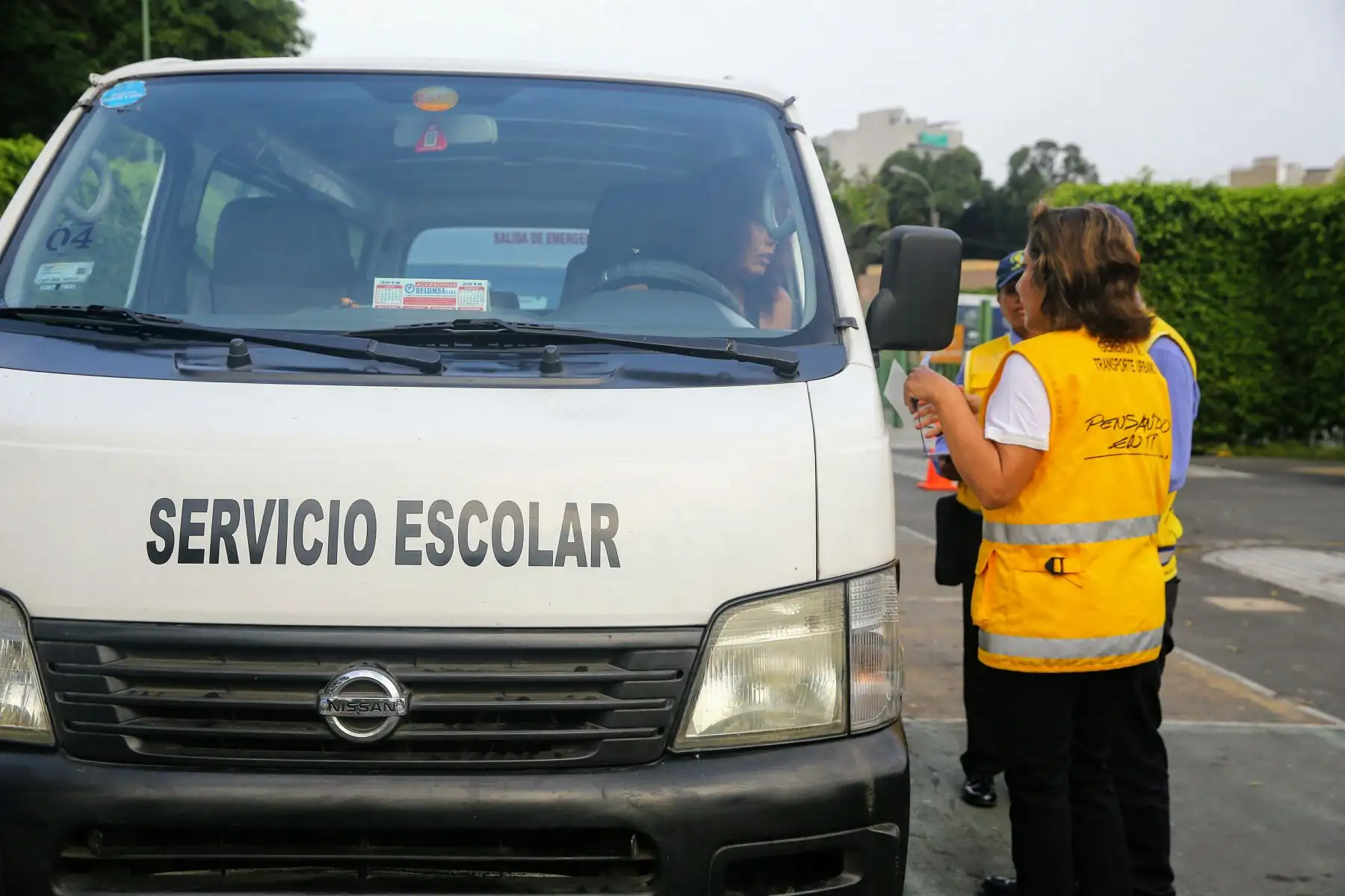 LIMA,PERÚ.FEBRERO 15. La revisión de la movilidad se realiza en presencia de los propietarios de las unidades, quienes acatarán las observaciones. Foto:Andina/Luis Iparraguirre