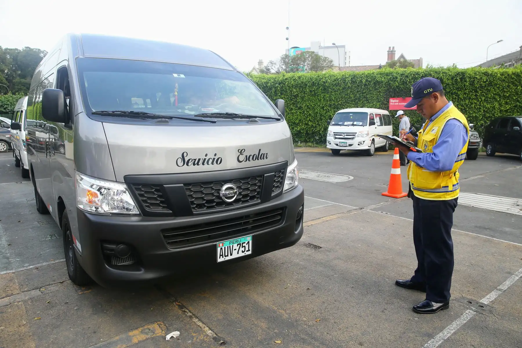 LIMA,PERÚ.FEBRERO 15. La campaña "Movilidad escolar segura" busca evitar accidentes por deficiencias mecánicas y documentarias. Foto:Andina/Luis Iparraguirre