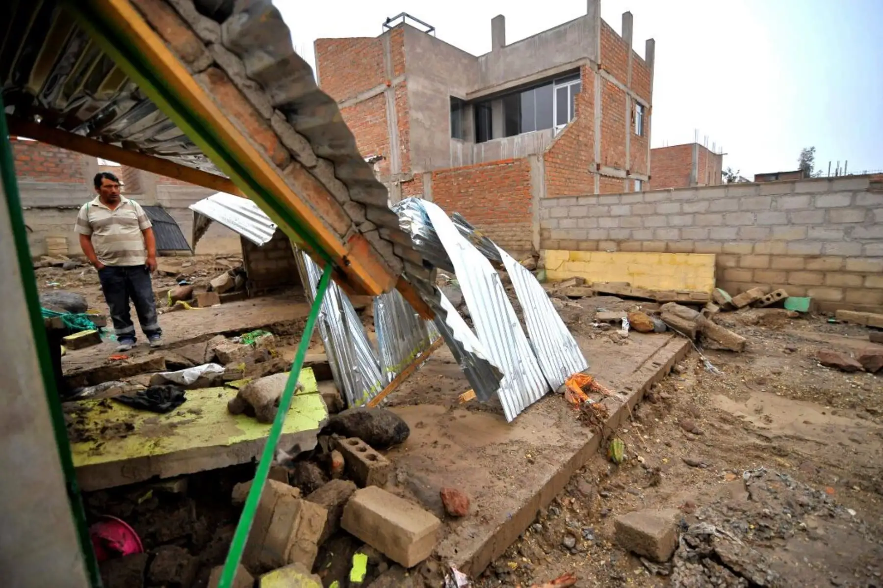Viviendas afectadas tras el ingreso de la torrentera de Añashuayco, en el distrito de Cerro Colorado . Foto: Cortesía Diego Ramos