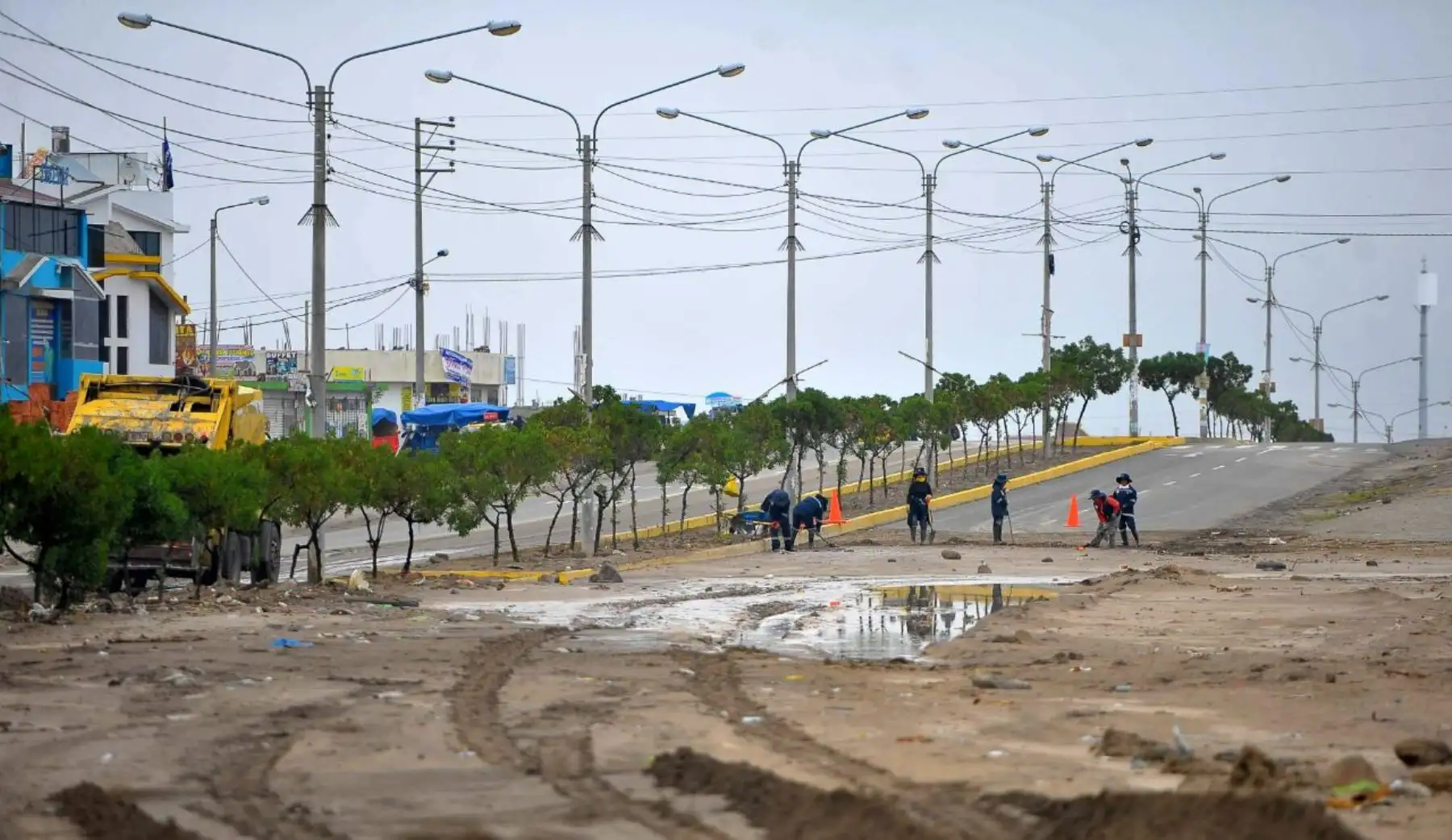 Trabajos de limpieza en Cerro Colorado en Arequipa. Foto: Cortesía Diego Ramos