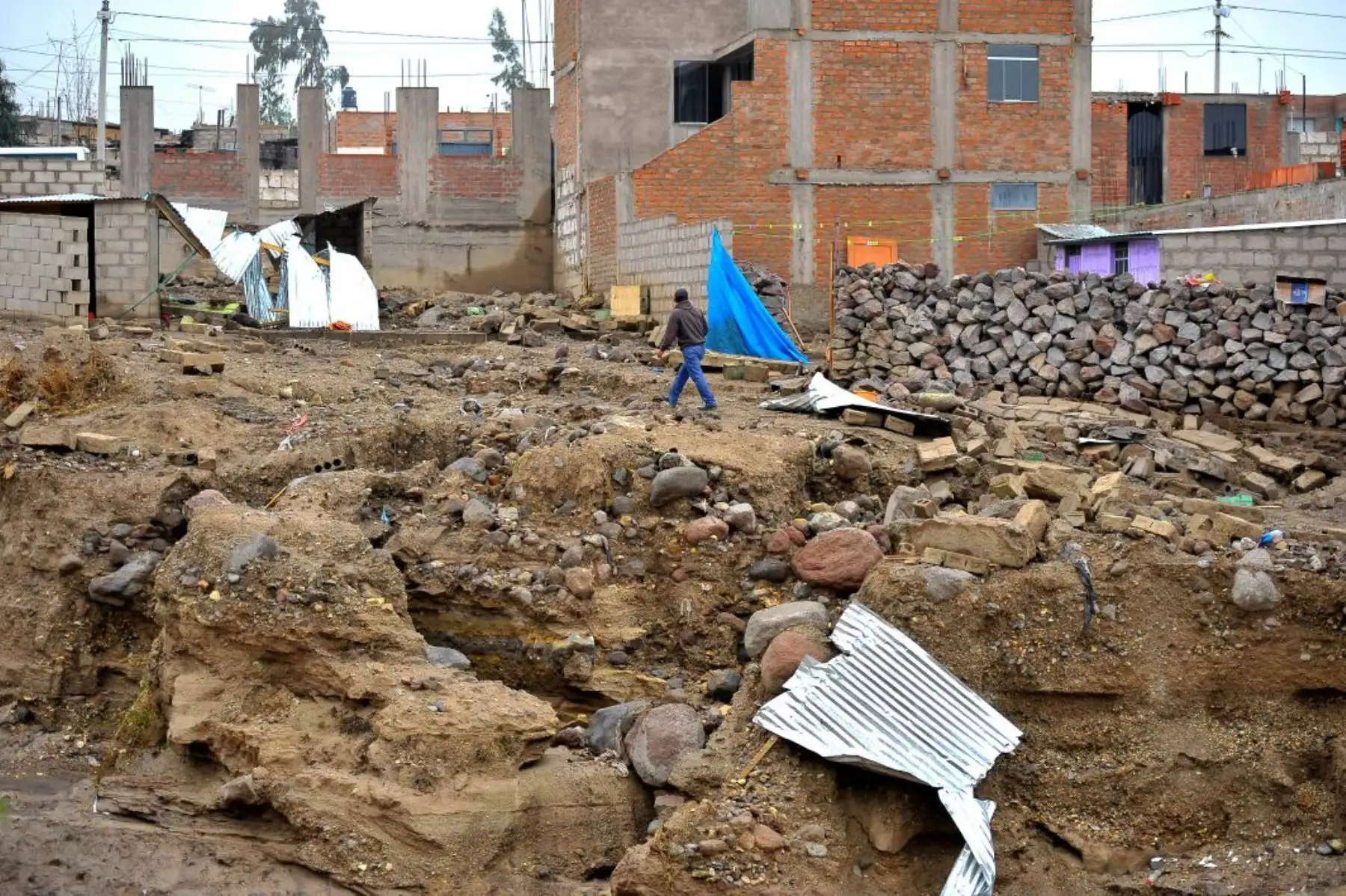 Se exhortó a todos los pobladores que viven en las zonas de riesgo a no permanecer en el lugar. Foto: Cortesía Diego Ramos