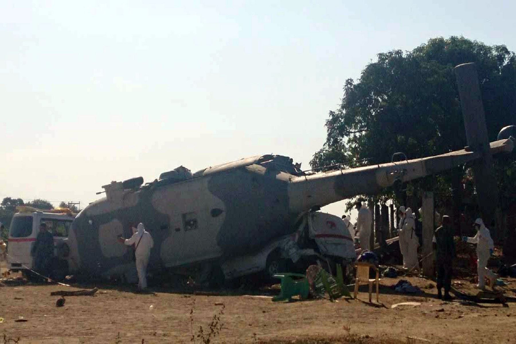 Helicóptero se desploma y fallecen 13 personas en México. Foto: EFE