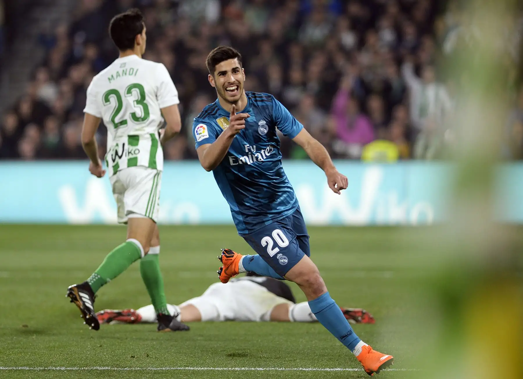 Marco Asencio del  Real Madrid celebra gol durante el partido   de la liga española con Real Betis.  Foto: AFP