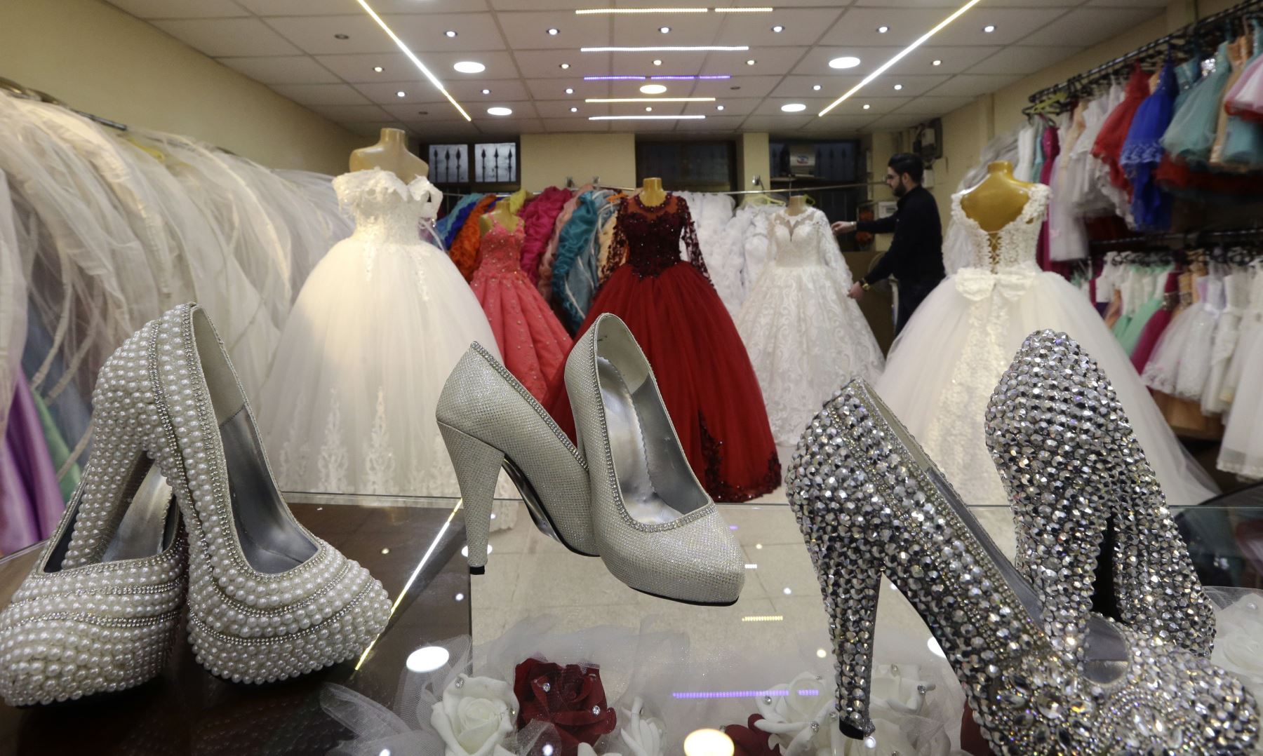 Tienda de vestidos de novia en Siria. Foto: AFP