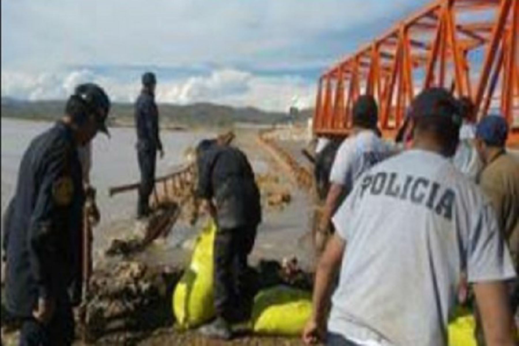 Desborde de río Coata dejó 25 personas damnificadas en distrito puneño de Juliaca.
