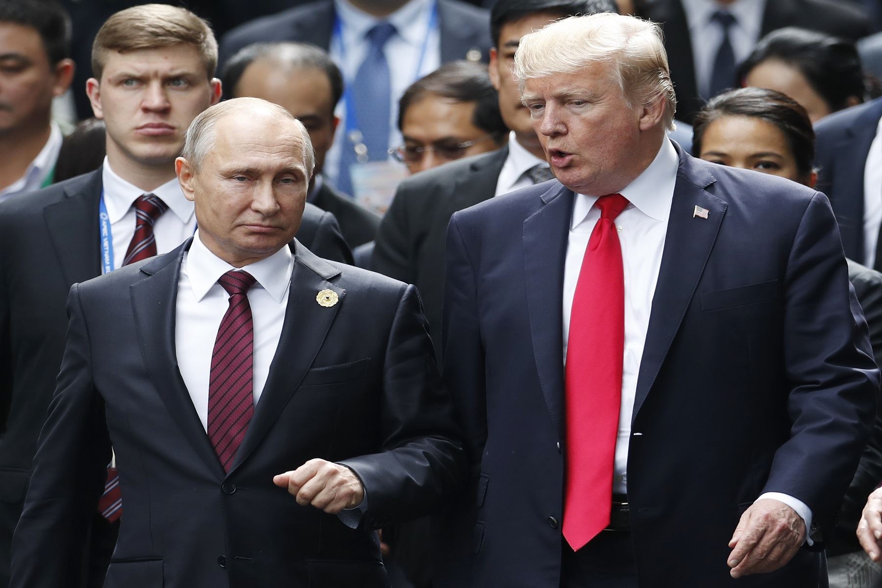 Presidentes de Rusia, Vladimir Putin y de Estados Unidos, Donald Trump. Foto: AFP.