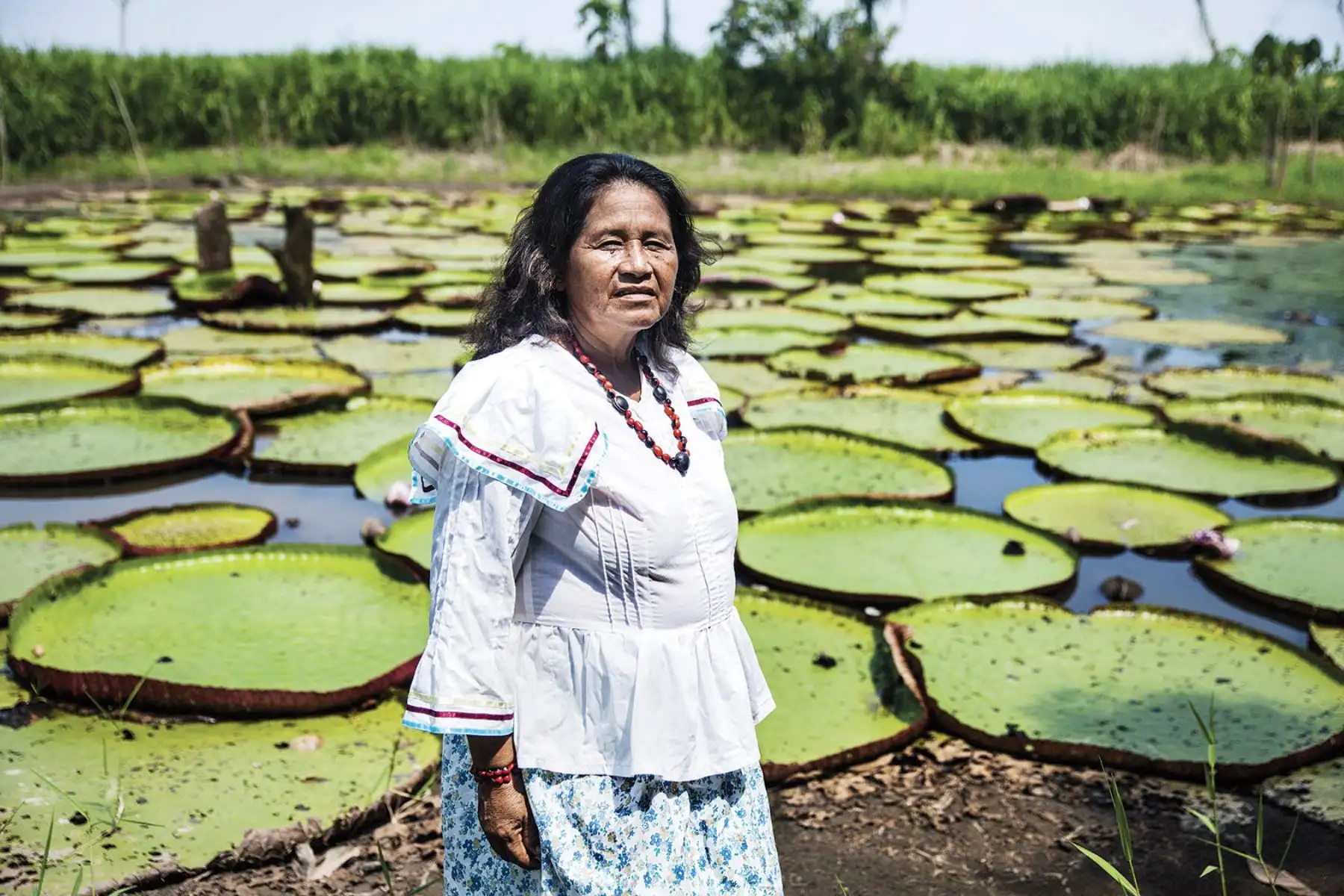 Emma Tapullima debe pertenecer a una estirpe de mujeres venidas de un planeta temerario donde el miedo es palabra devaluada, la pena no encuentra recodo y siempre dispuestas a batallar. Foto: Adrian Portugal