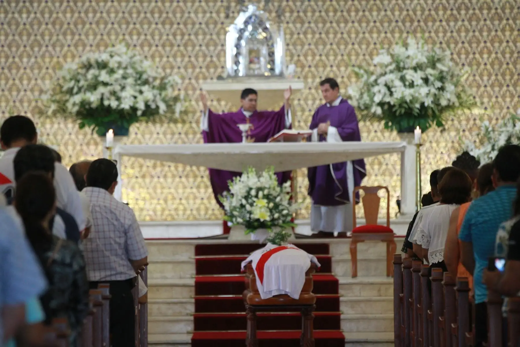 Misa de cuerpo presente por el alma de Daniel Peredo en la iglesia Virgen de Fátima en Miraflores. Foto: ANDINA/Dante Zegarra