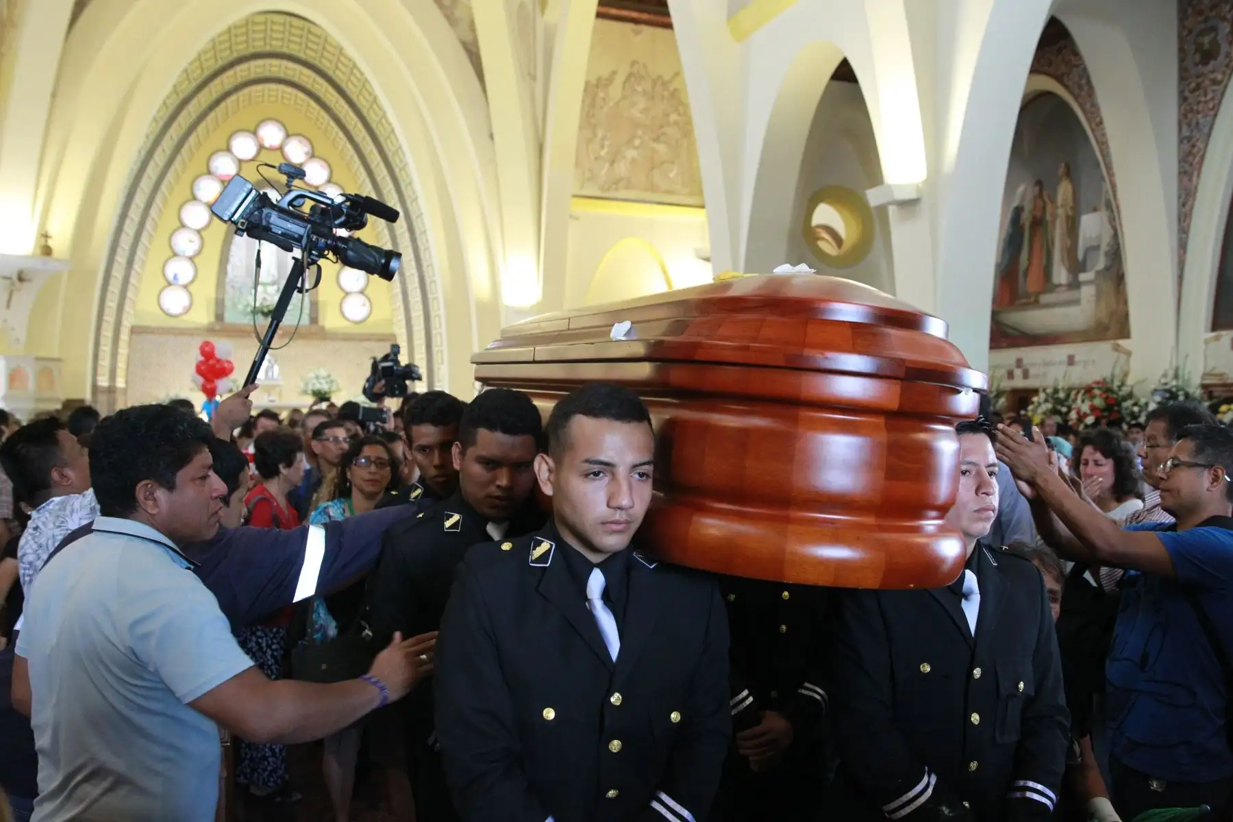 Misa de cuerpo presente de los restos del periodista Daniel Peredo. Foto: ANDINA/Dante Zegarra