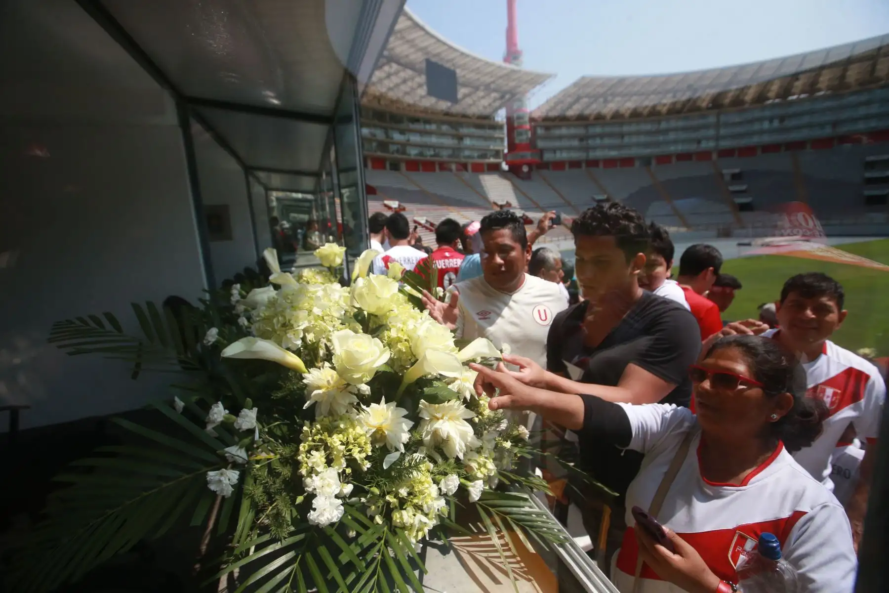 Cabina radial de  fallecido periodista Daniel Peredo en el Estadio Nacional. Foto: ANDINA/Jhony Laurente