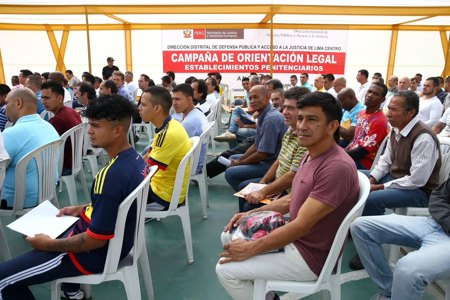 349 internos extranjeros entre, hombres y mujeres, del penal Ancón II, reciben  asistencia legal gracias a campaña del INPE.  Foto: ANDINA/Melina Mejía