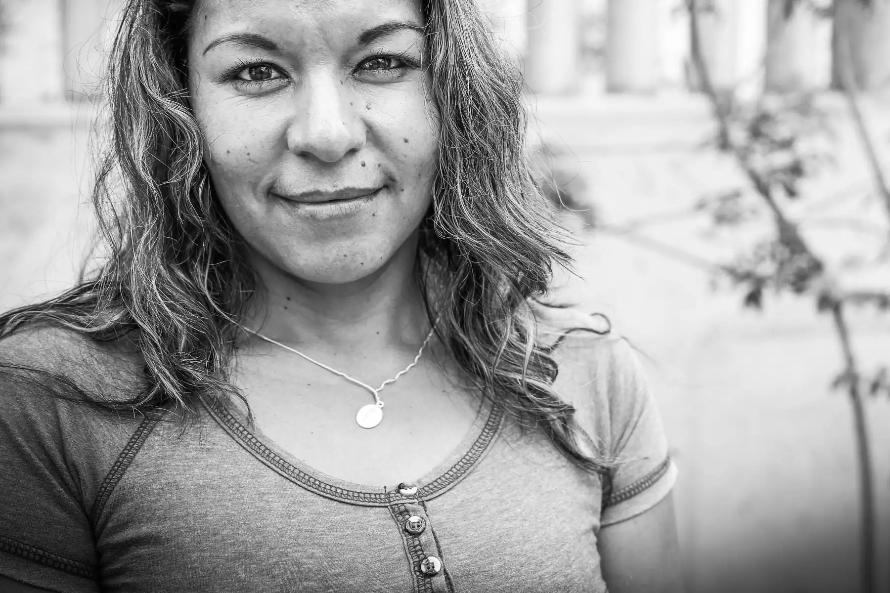 Amalia Palacios Pérez, 35 años. México. 17 meses en prisión por el delito de Trafico ilícito de drogas (TID). Reconoce su error y agradece a psicólogos del INPE por su ayuda, participa de los talleres de manualidades que se realiza en el penal, mientras espera su libertad para abrazar a sus hijos.  Foto: ANDINA/Melina Mejía