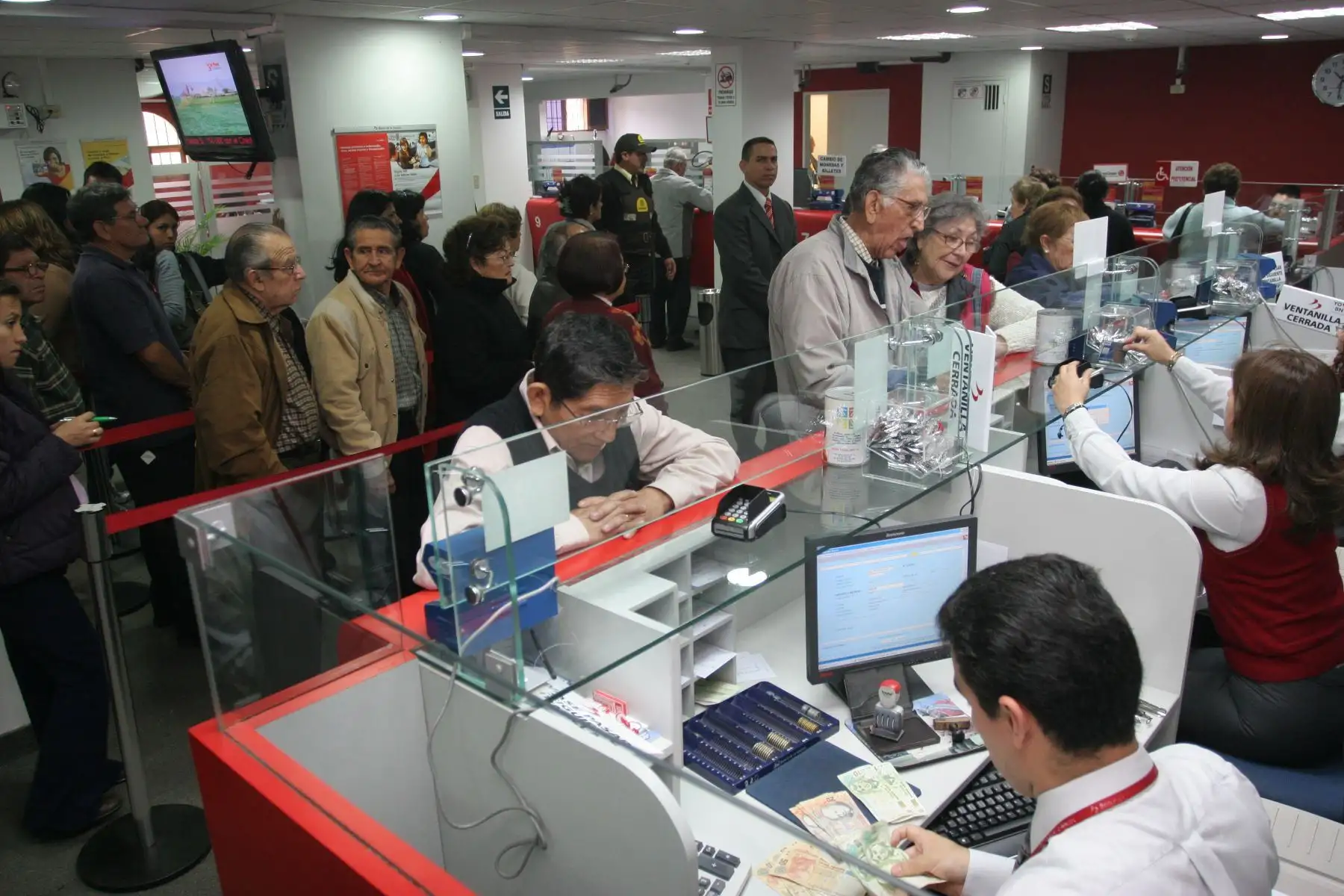 1.- Los familiares de la persona fallecida podrán averiguar si éste contaba con ahorros en el sistema financiero. (Foto: ANDINA/archivo)