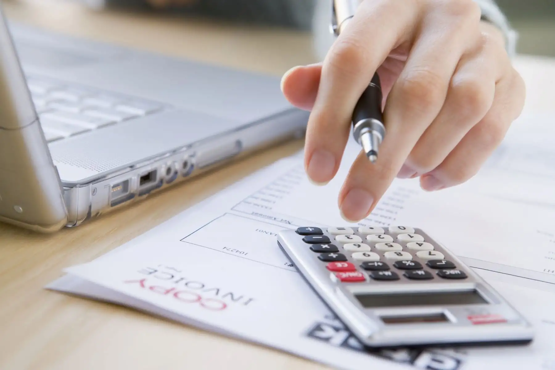 4.- Además podrán tener conocimiento si su ser querido tenía deudas con el sistema financiero y, de ser el caso, a cuánto ascienden o en qué situación están.   
(Foto: ANDINA/archivo)