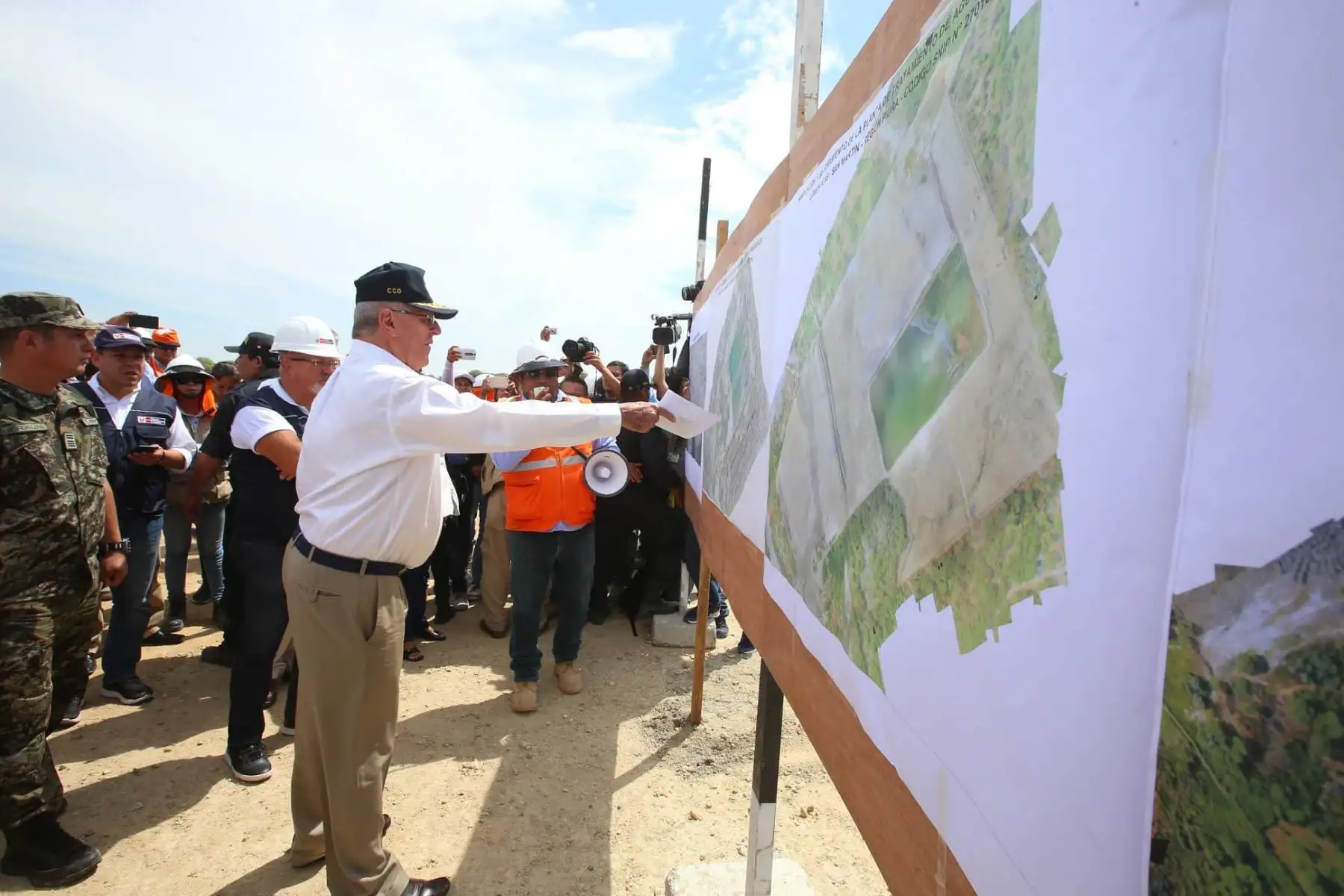 Presidente Kuczynski realiza visita inopinada a la Planta de Tratamiento de Aguas Residuales (PTAR) en el asentamiento humando San Martín, en Piura. Foto: ANDINA/ Prensa Presidencia