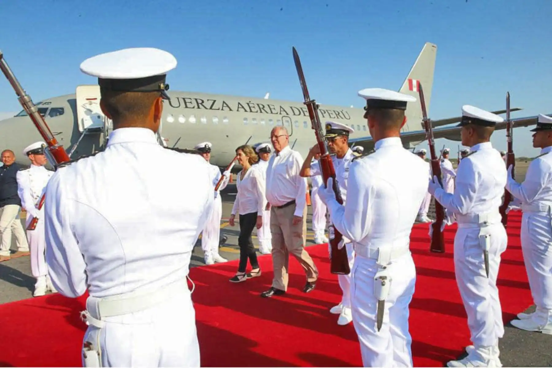 Jefe de estado llega a Colombia. Foto: ANDINA/Prensa Presidencia